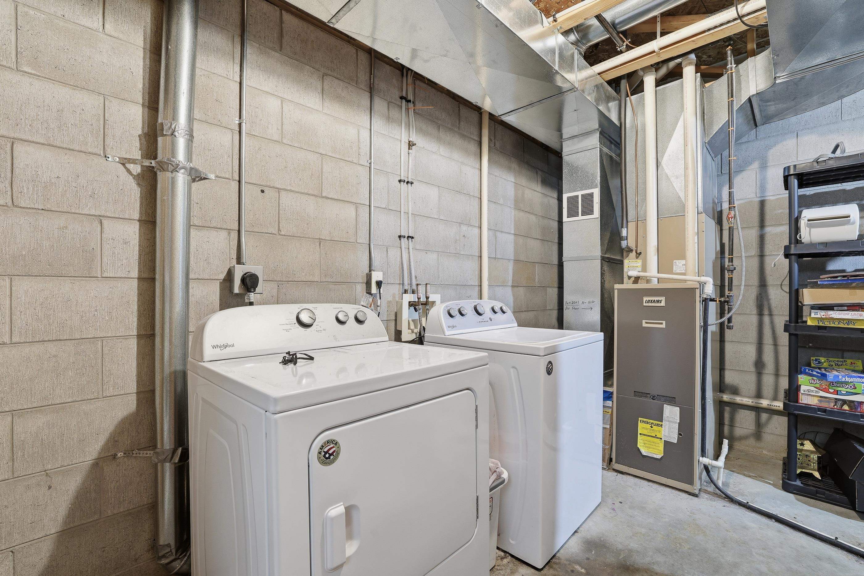 300 WHITE OAK AVENUE, Plover, Wisconsin 54467, 3 Bedrooms Bedrooms, ,2 BathroomsBathrooms,Residential,For Sale,300 WHITE OAK AVENUE,22601482