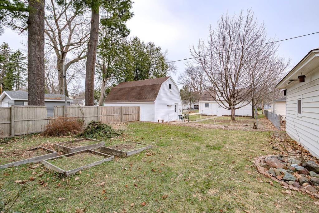 439 STURGEON EDDY ROAD, Wausau, Wisconsin 54403, 3 Bedrooms Bedrooms, ,1 BathroomBathrooms,Residential,For Sale,439 STURGEON EDDY ROAD,22601483