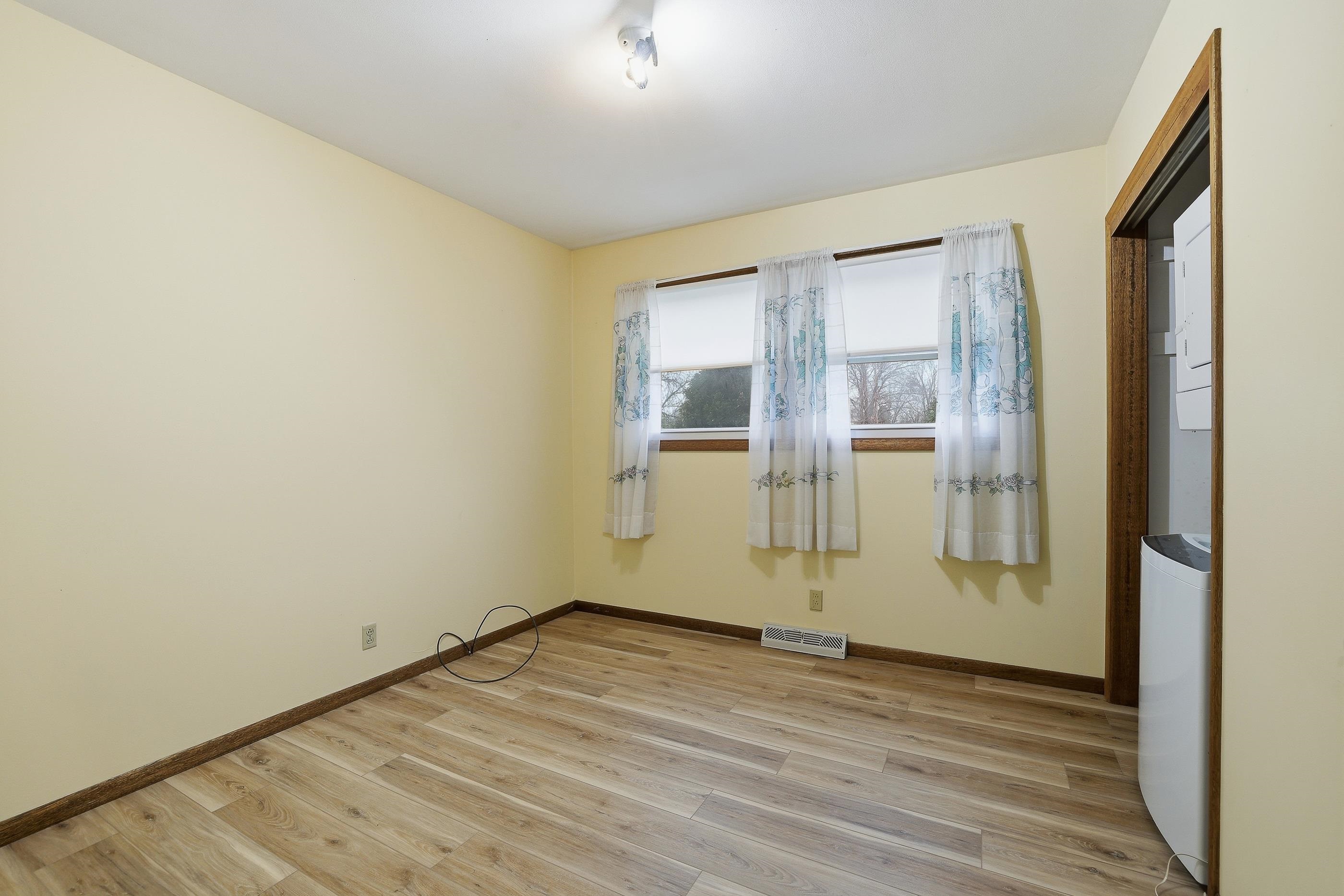 701 WILSHIRE BOULEVARD, Stevens Point, Wisconsin 54481, 3 Bedrooms Bedrooms, ,1 BathroomBathrooms,Residential,For Sale,701 WILSHIRE BOULEVARD,22601486