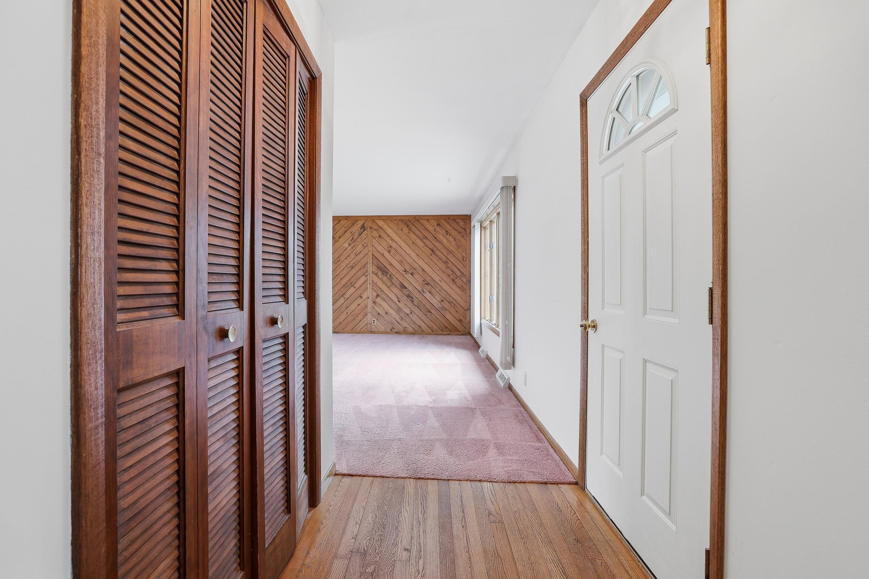 701 WILSHIRE BOULEVARD, Stevens Point, Wisconsin 54481, 3 Bedrooms Bedrooms, ,1 BathroomBathrooms,Residential,For Sale,701 WILSHIRE BOULEVARD,22601486