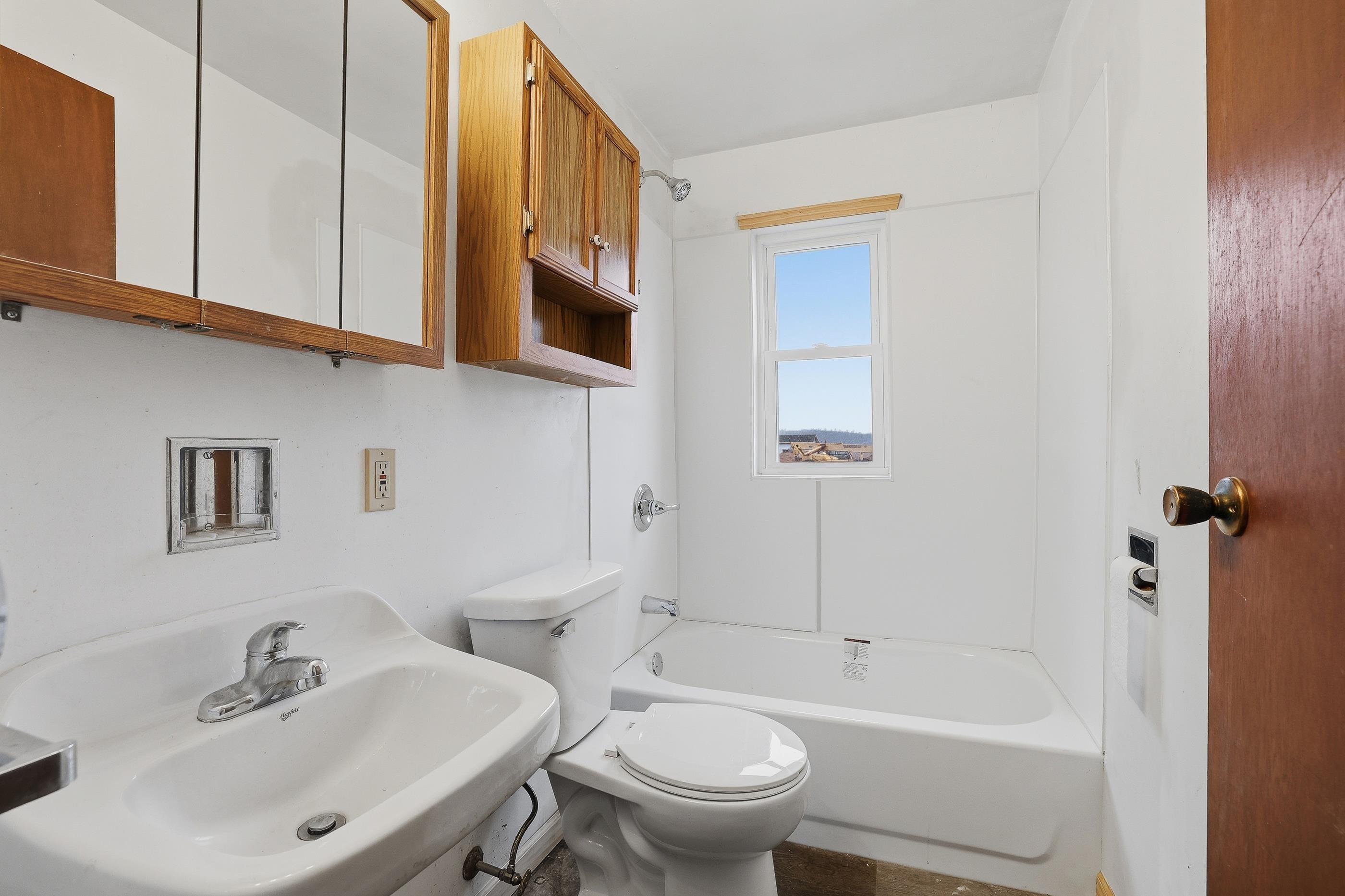 331 SECOND STREET, Rosholt, Wisconsin 54473, 2 Bedrooms Bedrooms, ,1 BathroomBathrooms,Residential,For Sale,331 SECOND STREET,22601490