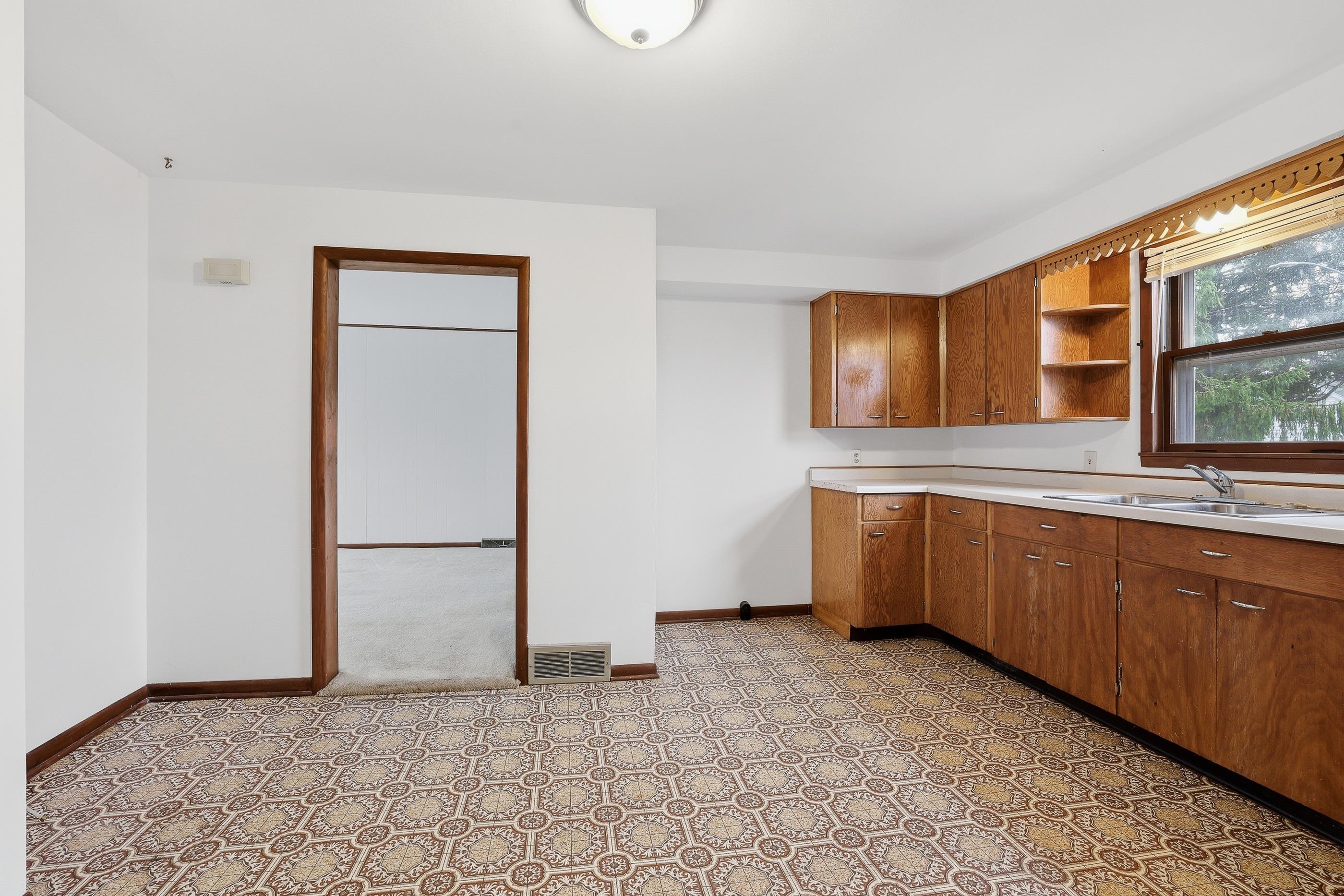 331 SECOND STREET, Rosholt, Wisconsin 54473, 2 Bedrooms Bedrooms, ,1 BathroomBathrooms,Residential,For Sale,331 SECOND STREET,22601490