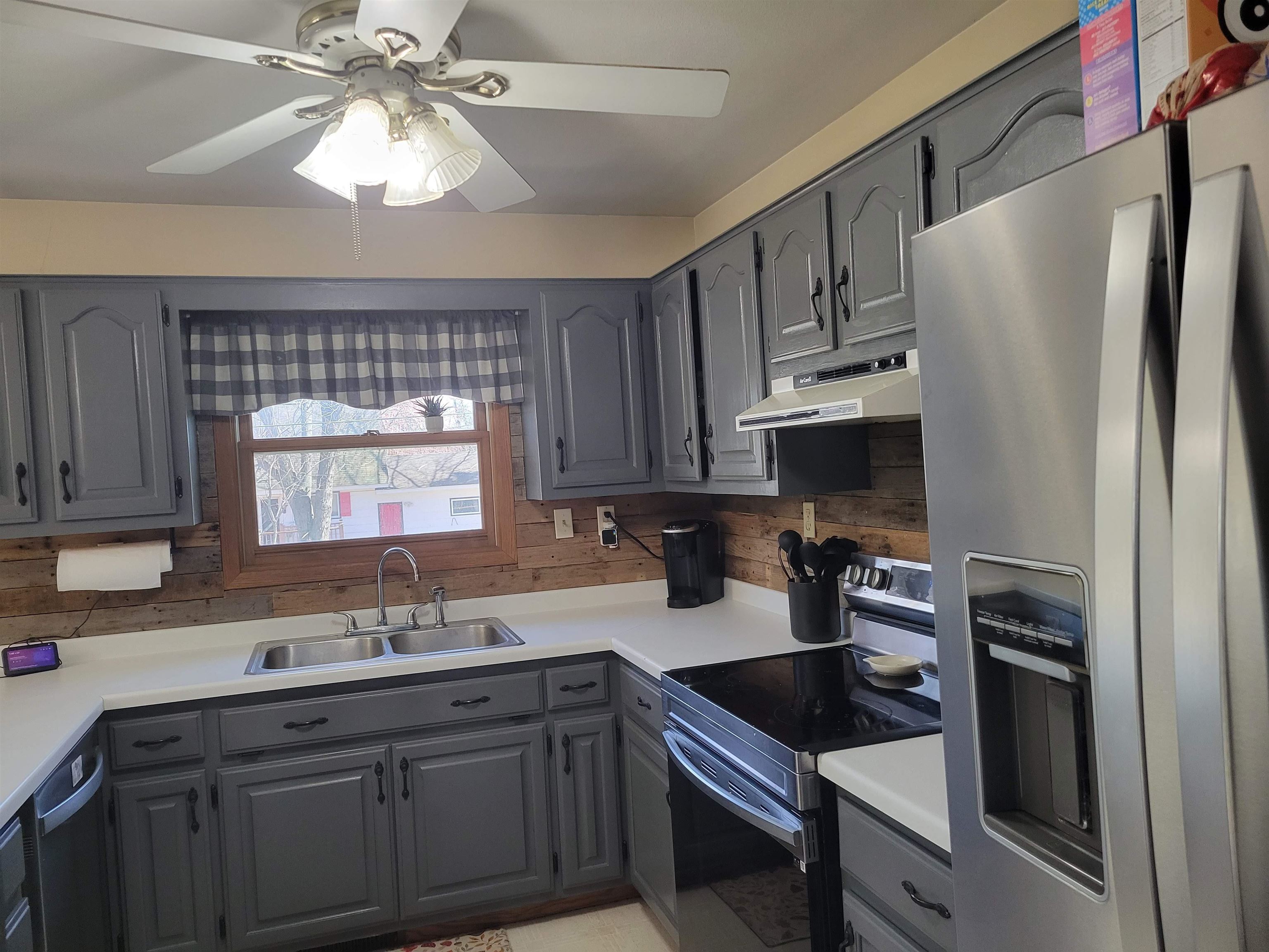 603 OAK STREET, Rothschild, Wisconsin 54474, 3 Bedrooms Bedrooms, ,2 BathroomsBathrooms,Residential,For Sale,603 OAK STREET,22601491