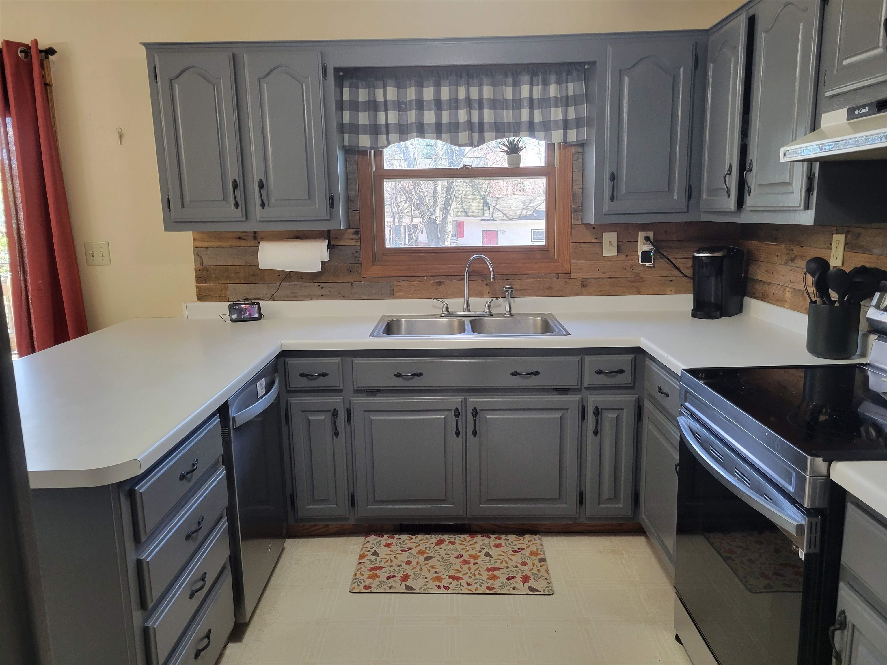 603 OAK STREET, Rothschild, Wisconsin 54474, 3 Bedrooms Bedrooms, ,2 BathroomsBathrooms,Residential,For Sale,603 OAK STREET,22601491