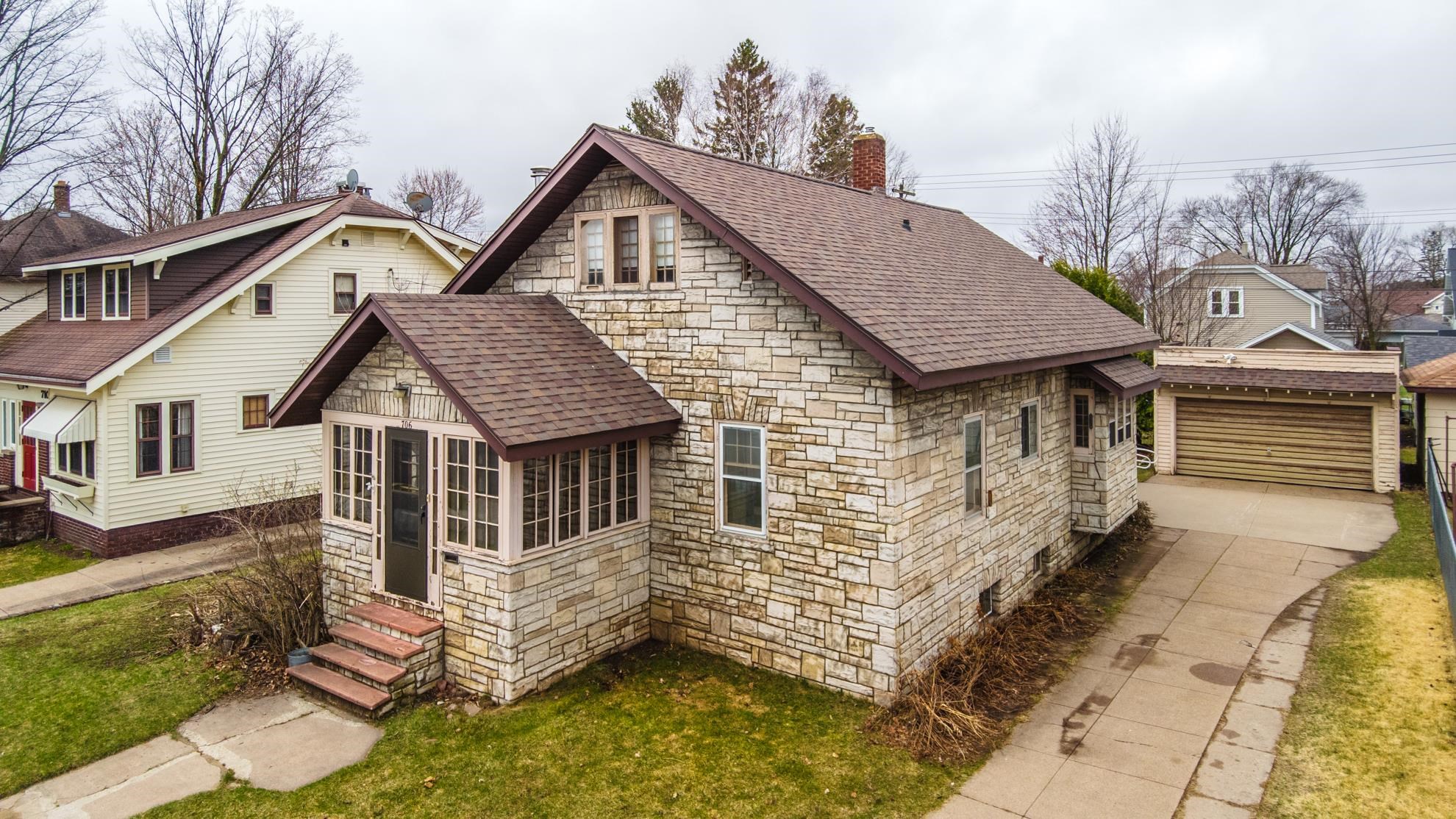 706 S 5TH AVENUE, Wausau, Wisconsin 54401, 3 Bedrooms Bedrooms, ,1 BathroomBathrooms,Residential,For Sale,706 S 5TH AVENUE,22601493