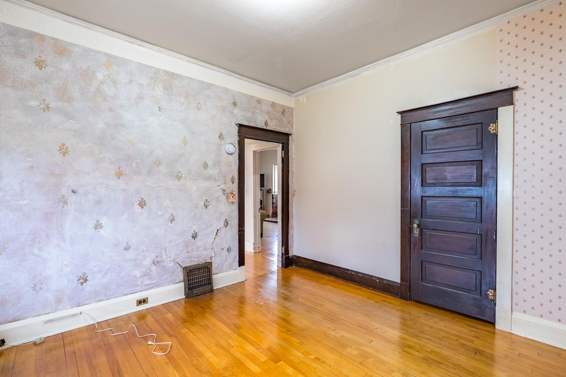 706 S 5TH AVENUE, Wausau, Wisconsin 54401, 3 Bedrooms Bedrooms, ,1 BathroomBathrooms,Residential,For Sale,706 S 5TH AVENUE,22601493