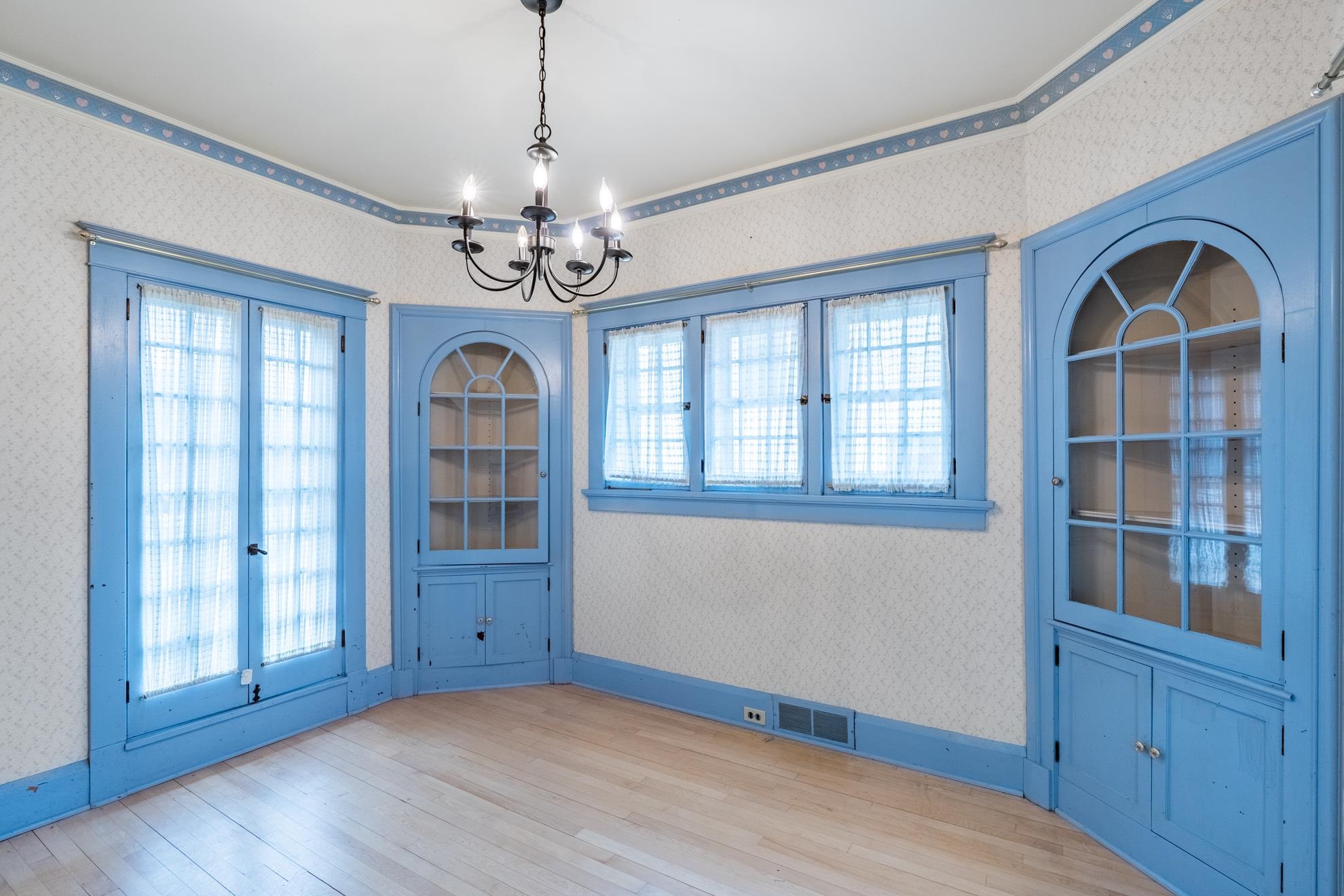 706 S 5TH AVENUE, Wausau, Wisconsin 54401, 3 Bedrooms Bedrooms, ,1 BathroomBathrooms,Residential,For Sale,706 S 5TH AVENUE,22601493