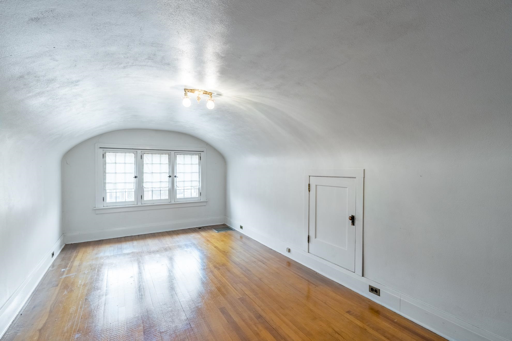 706 S 5TH AVENUE, Wausau, Wisconsin 54401, 3 Bedrooms Bedrooms, ,1 BathroomBathrooms,Residential,For Sale,706 S 5TH AVENUE,22601493