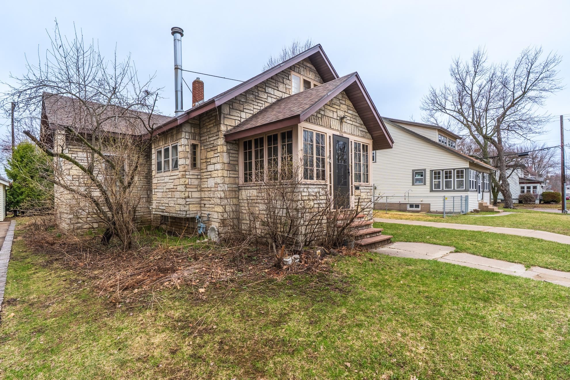 706 S 5TH AVENUE, Wausau, Wisconsin 54401, 3 Bedrooms Bedrooms, ,1 BathroomBathrooms,Residential,For Sale,706 S 5TH AVENUE,22601493