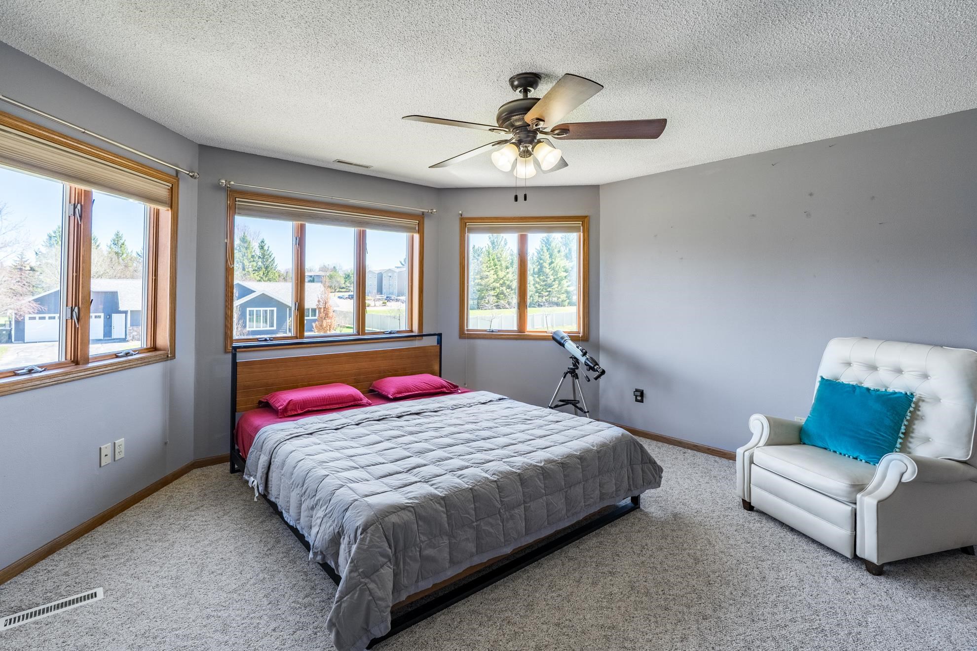 406 S LARCH AVENUE, Marshfield, Wisconsin 54449, 3 Bedrooms Bedrooms, ,2 BathroomsBathrooms,Residential,For Sale,406 S LARCH AVENUE,22601494