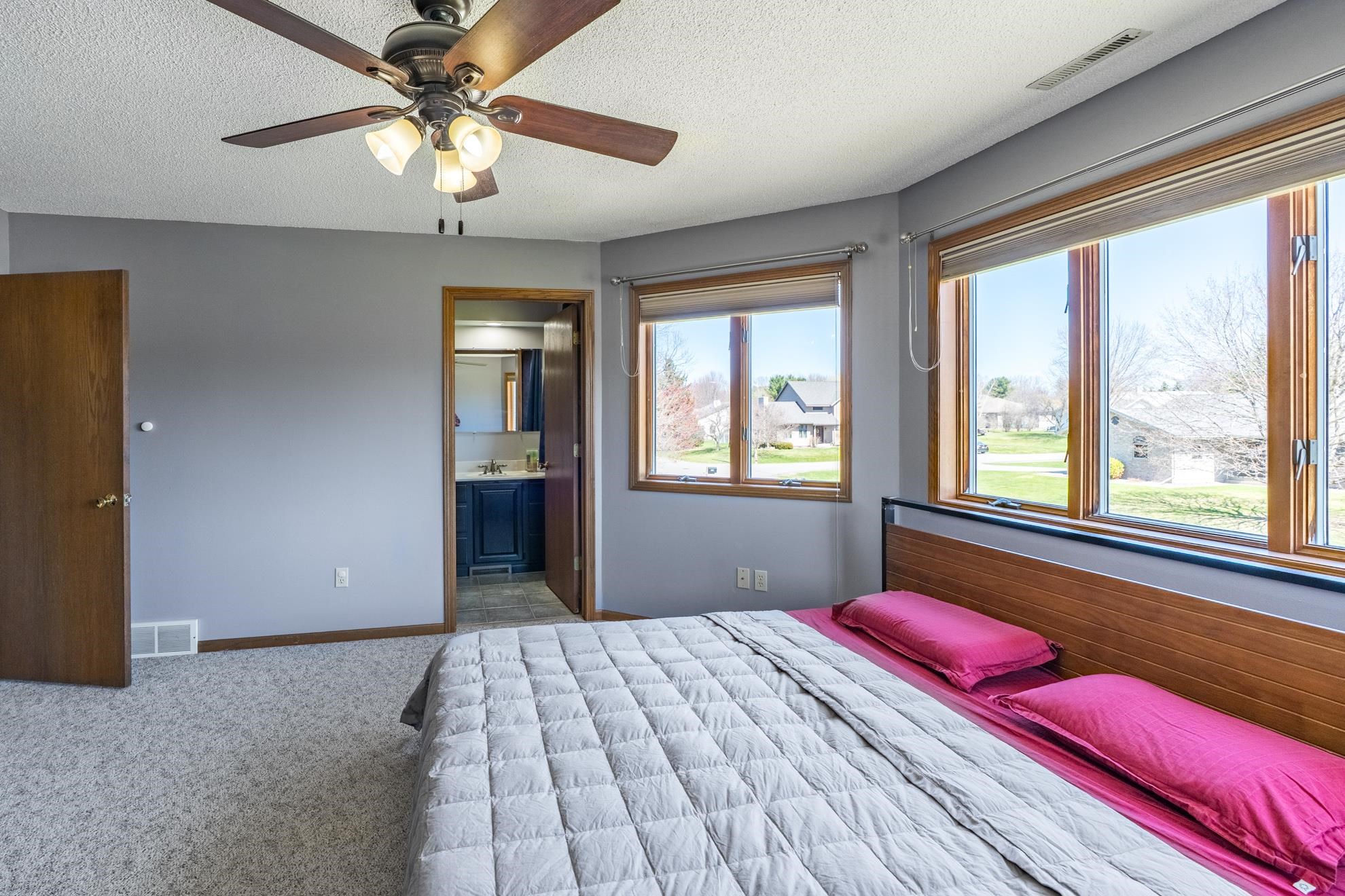 406 S LARCH AVENUE, Marshfield, Wisconsin 54449, 3 Bedrooms Bedrooms, ,2 BathroomsBathrooms,Residential,For Sale,406 S LARCH AVENUE,22601494