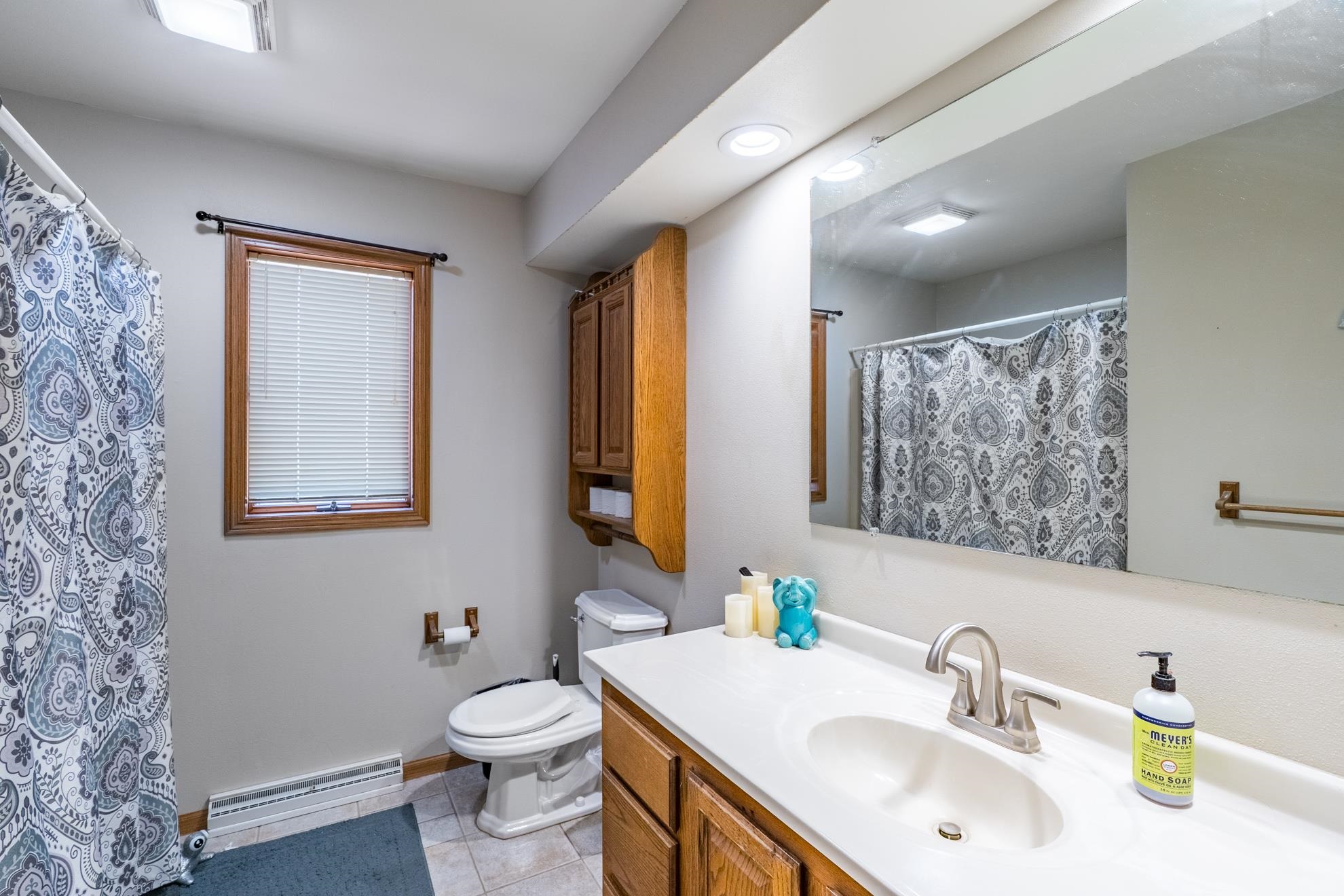 406 S LARCH AVENUE, Marshfield, Wisconsin 54449, 3 Bedrooms Bedrooms, ,2 BathroomsBathrooms,Residential,For Sale,406 S LARCH AVENUE,22601494