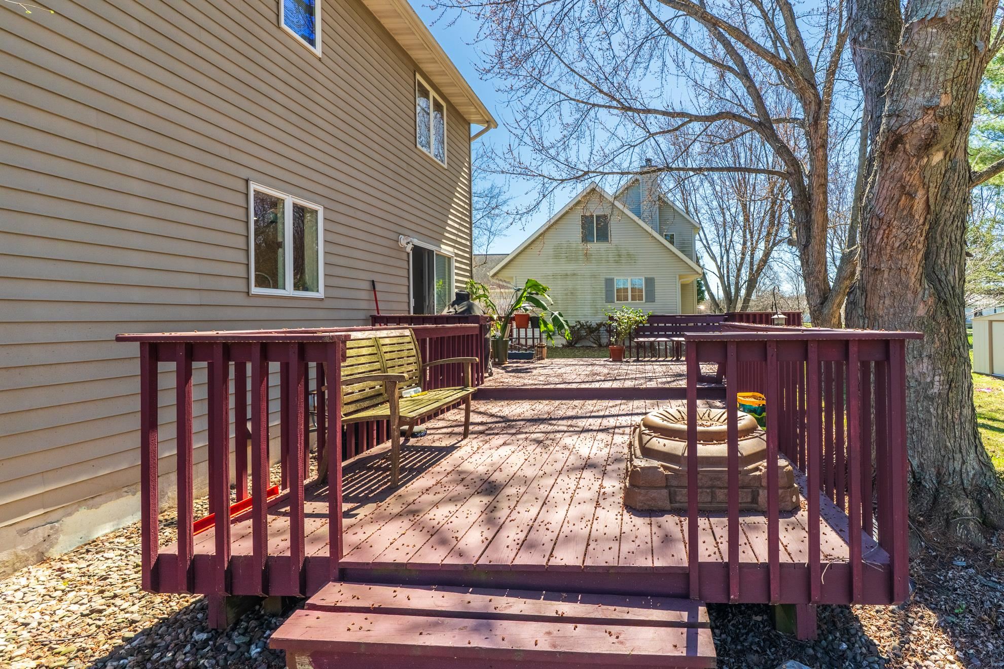 406 S LARCH AVENUE, Marshfield, Wisconsin 54449, 3 Bedrooms Bedrooms, ,2 BathroomsBathrooms,Residential,For Sale,406 S LARCH AVENUE,22601494