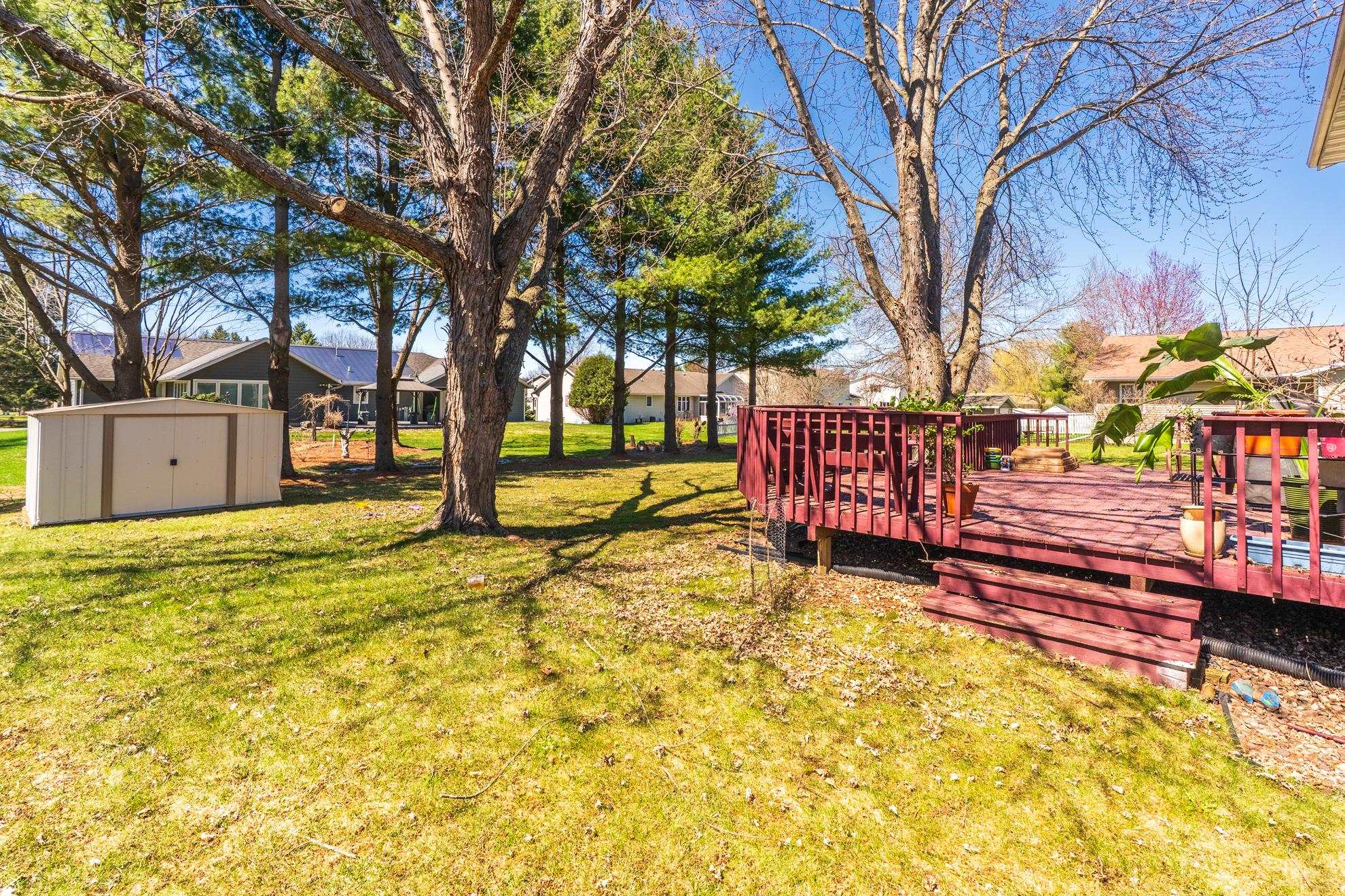 406 S LARCH AVENUE, Marshfield, Wisconsin 54449, 3 Bedrooms Bedrooms, ,2 BathroomsBathrooms,Residential,For Sale,406 S LARCH AVENUE,22601494