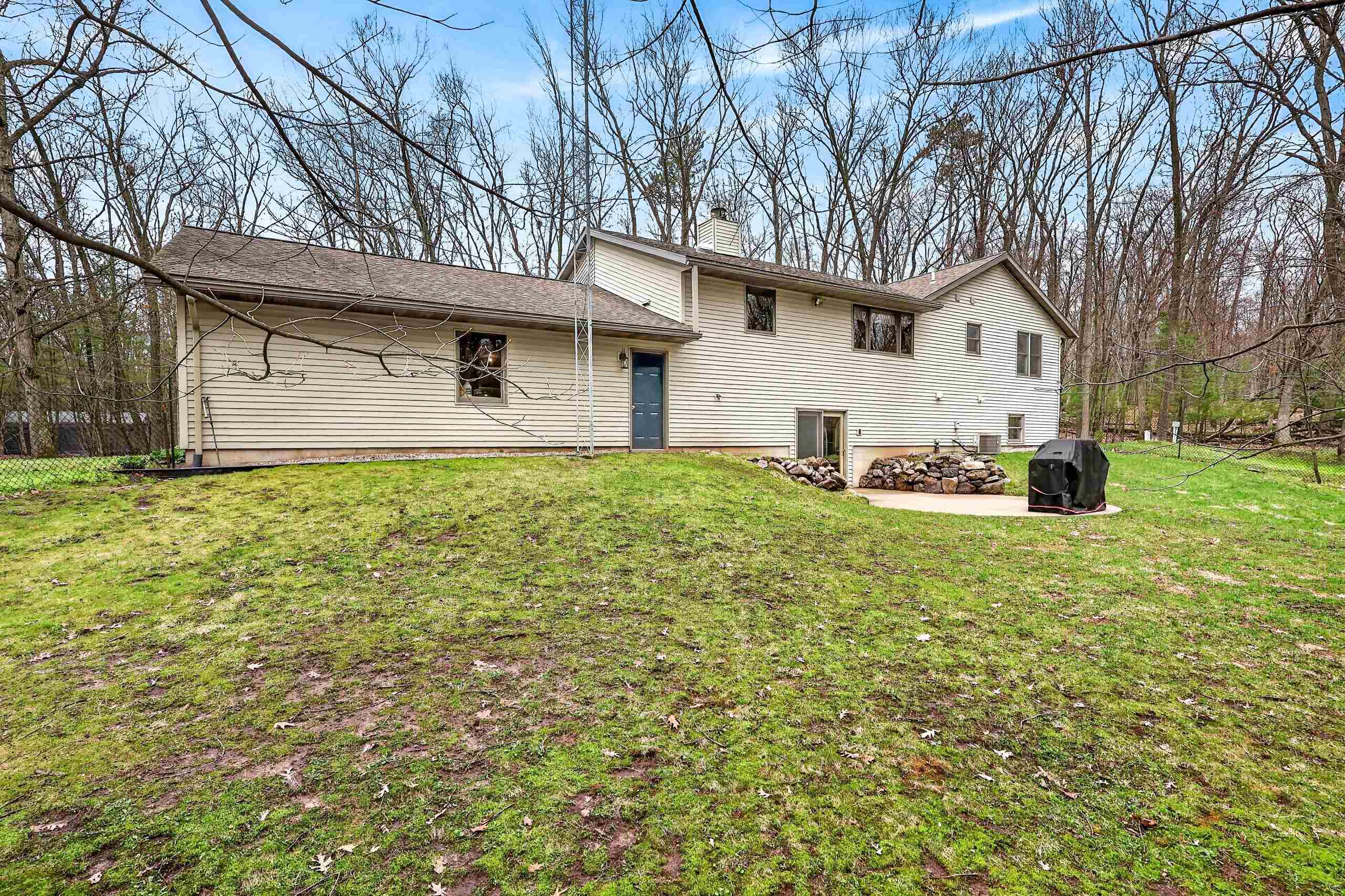 4028 WOODRIDGE TRACE, Wisconsin Rapids, Wisconsin 54495, 4 Bedrooms Bedrooms, ,2 BathroomsBathrooms,Residential,For Sale,4028 WOODRIDGE TRACE,22601495