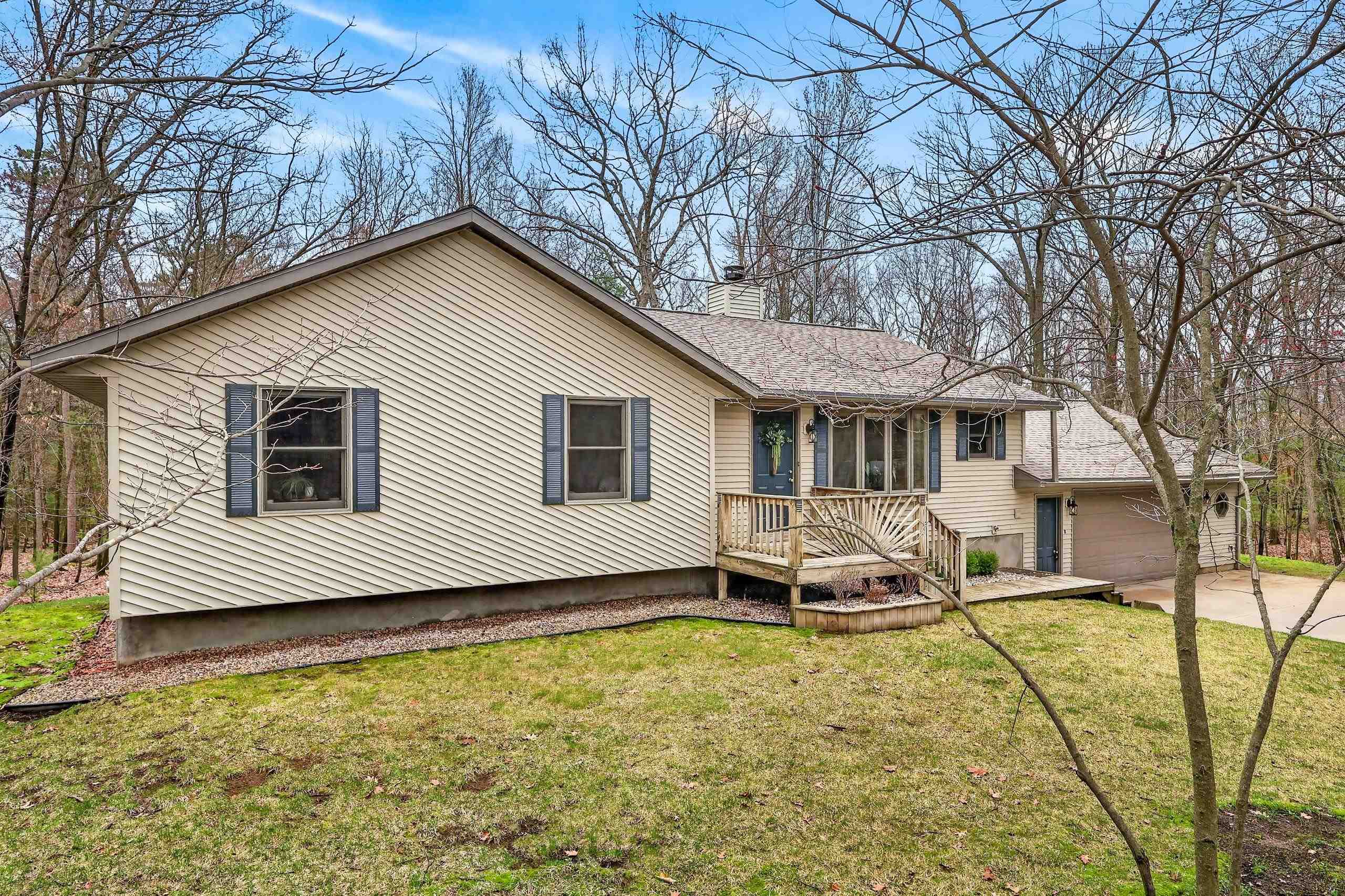 4028 WOODRIDGE TRACE, Wisconsin Rapids, Wisconsin 54495, 4 Bedrooms Bedrooms, ,2 BathroomsBathrooms,Residential,For Sale,4028 WOODRIDGE TRACE,22601495