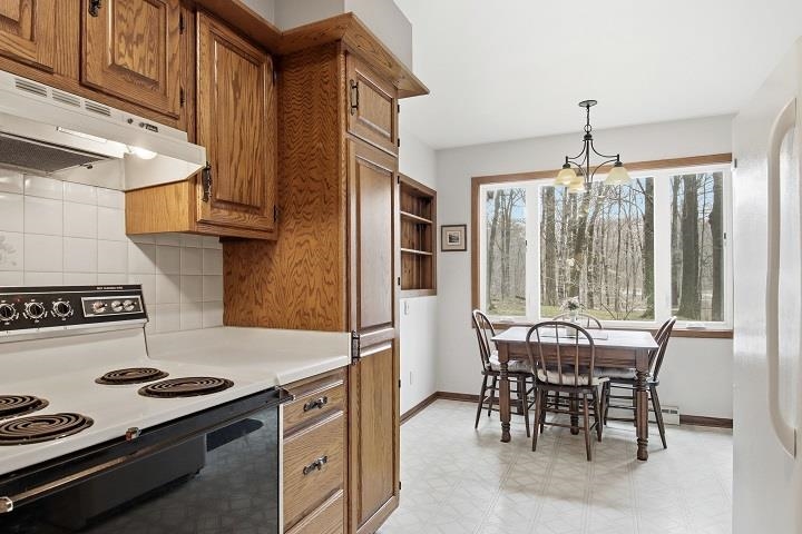 10633 COUNTY ROAD BB, Marshfield, Wisconsin 54449, 3 Bedrooms Bedrooms, ,2 BathroomsBathrooms,Residential,For Sale,10633 COUNTY ROAD BB,22601500