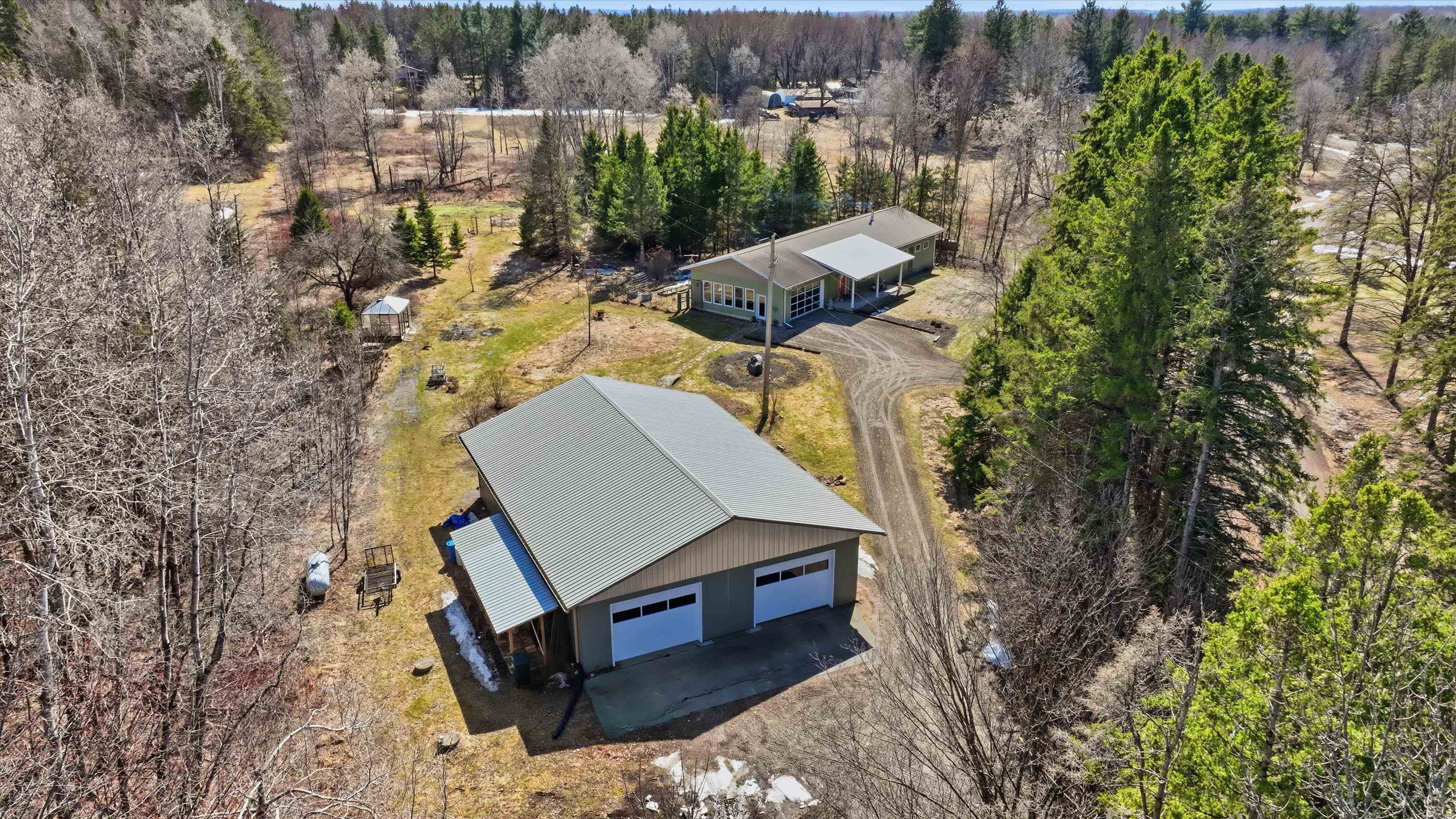 112129 OLD SUGARBUSH LANE, Marshfield, Wisconsin 54449, 3 Bedrooms Bedrooms, ,4 BathroomsBathrooms,Residential,For Sale,112129 OLD SUGARBUSH LANE,22601501