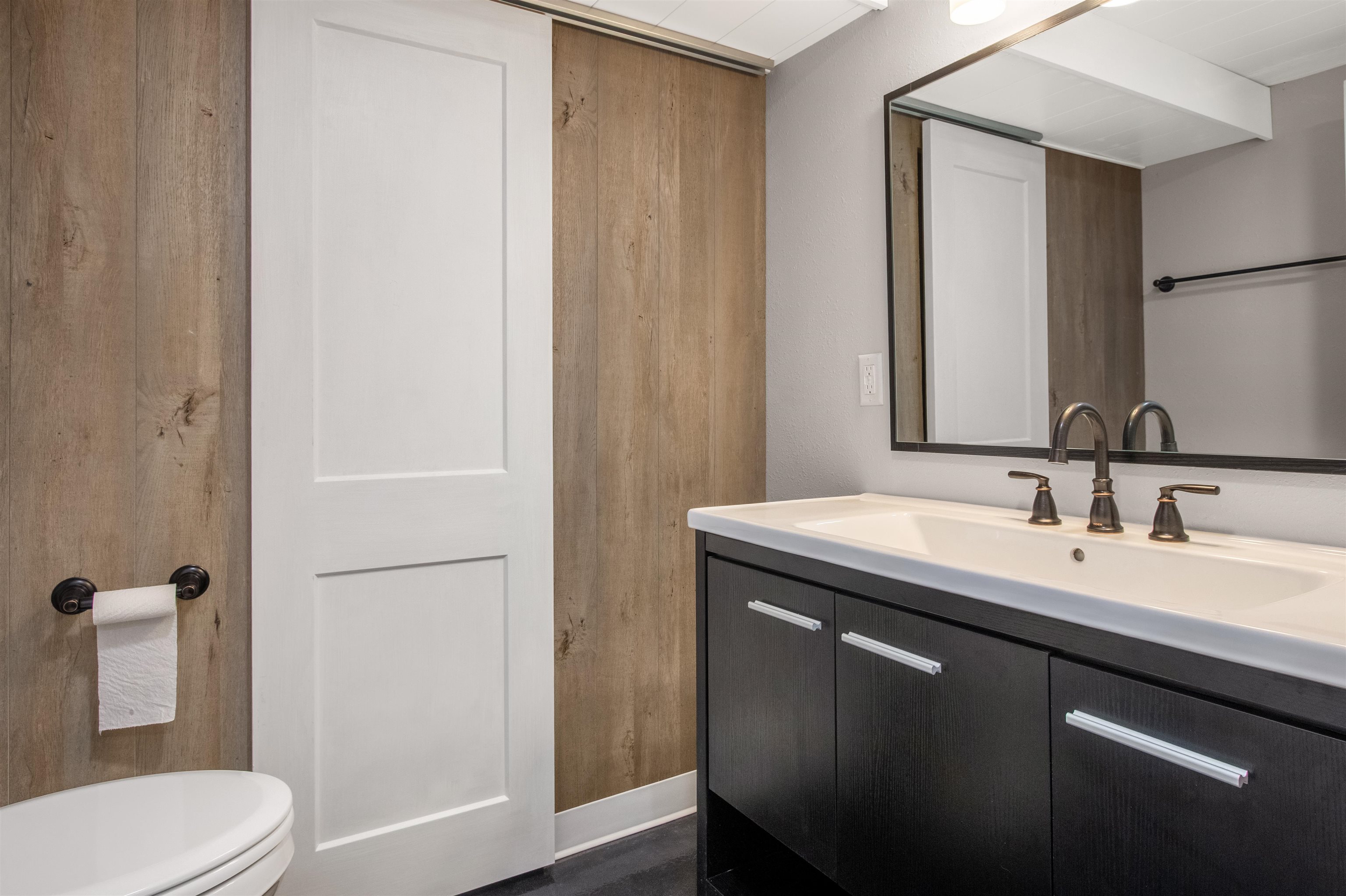 1951 1ST STREET NORTH, Wisconsin Rapids, Wisconsin 54494, 5 Bedrooms Bedrooms, ,3 BathroomsBathrooms,Residential,For Sale,1951 1ST STREET NORTH,22601504