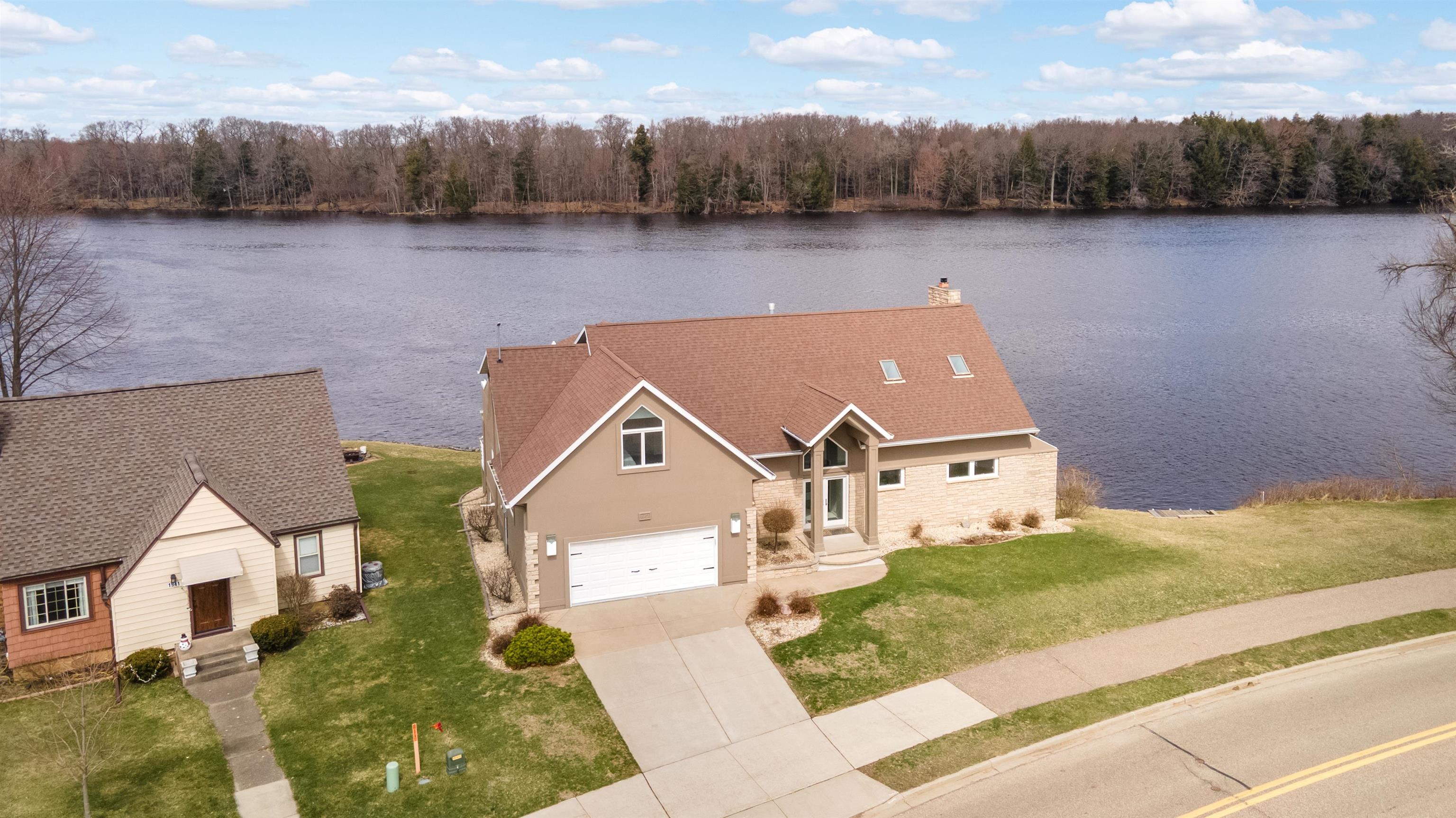 1951 1ST STREET NORTH, Wisconsin Rapids, Wisconsin 54494, 5 Bedrooms Bedrooms, ,3 BathroomsBathrooms,Residential,For Sale,1951 1ST STREET NORTH,22601504