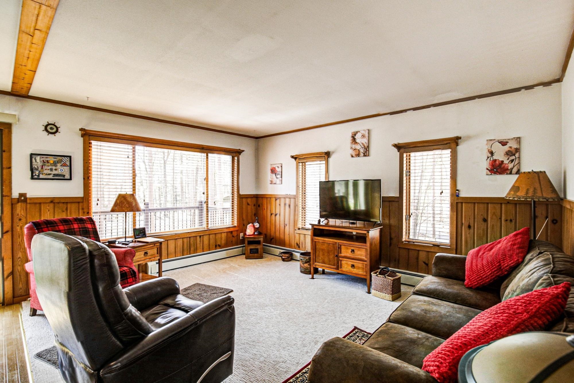 2138 SUNSET DRIVE, Tomahawk, Wisconsin 54487, 3 Bedrooms Bedrooms, ,1 BathroomBathrooms,Residential,For Sale,2138 SUNSET DRIVE,22601508