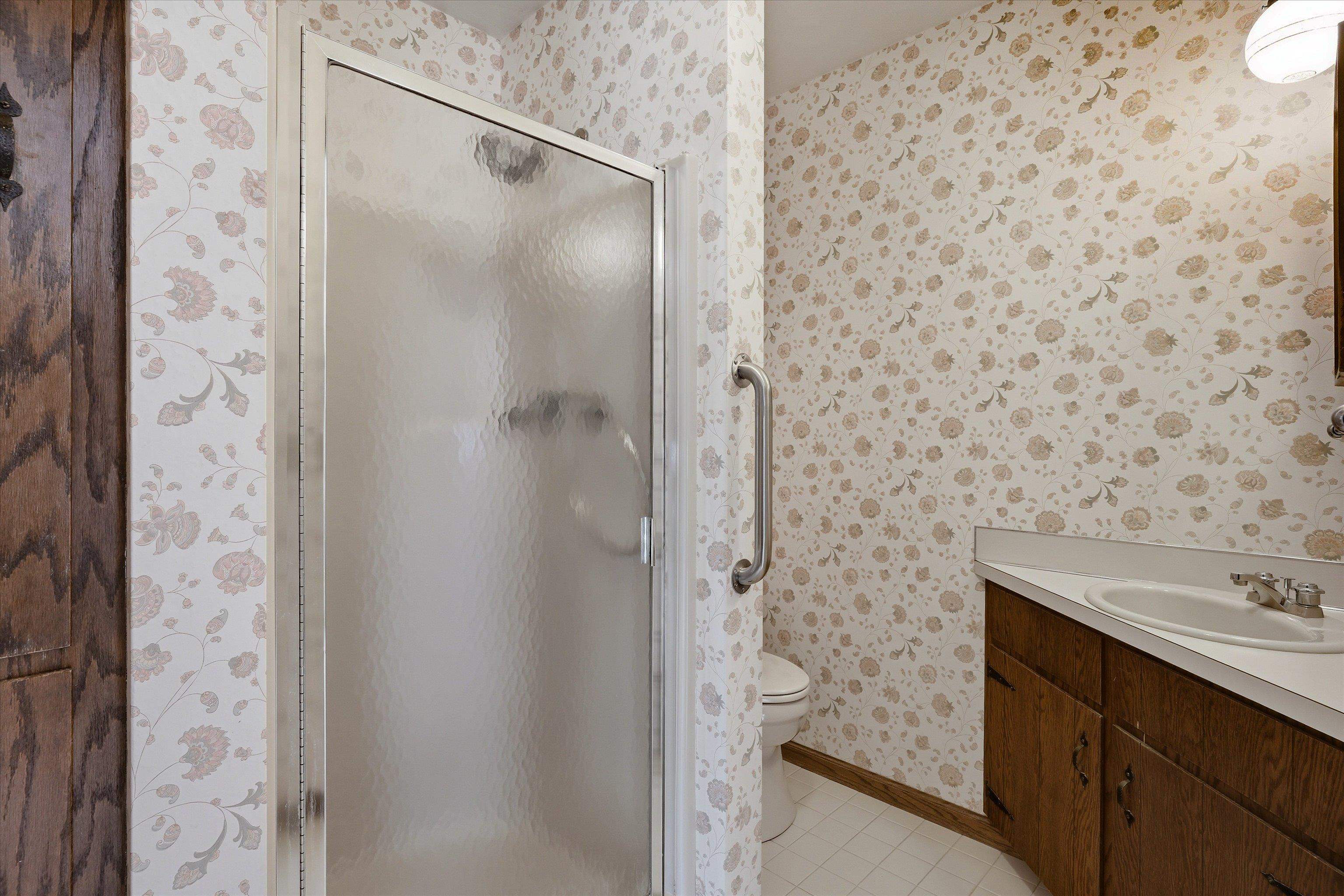 1301 N BROADWAY AVENUE, Marshfield, Wisconsin 54449, 5 Bedrooms Bedrooms, ,3 BathroomsBathrooms,Residential,For Sale,1301 N BROADWAY AVENUE,22601511