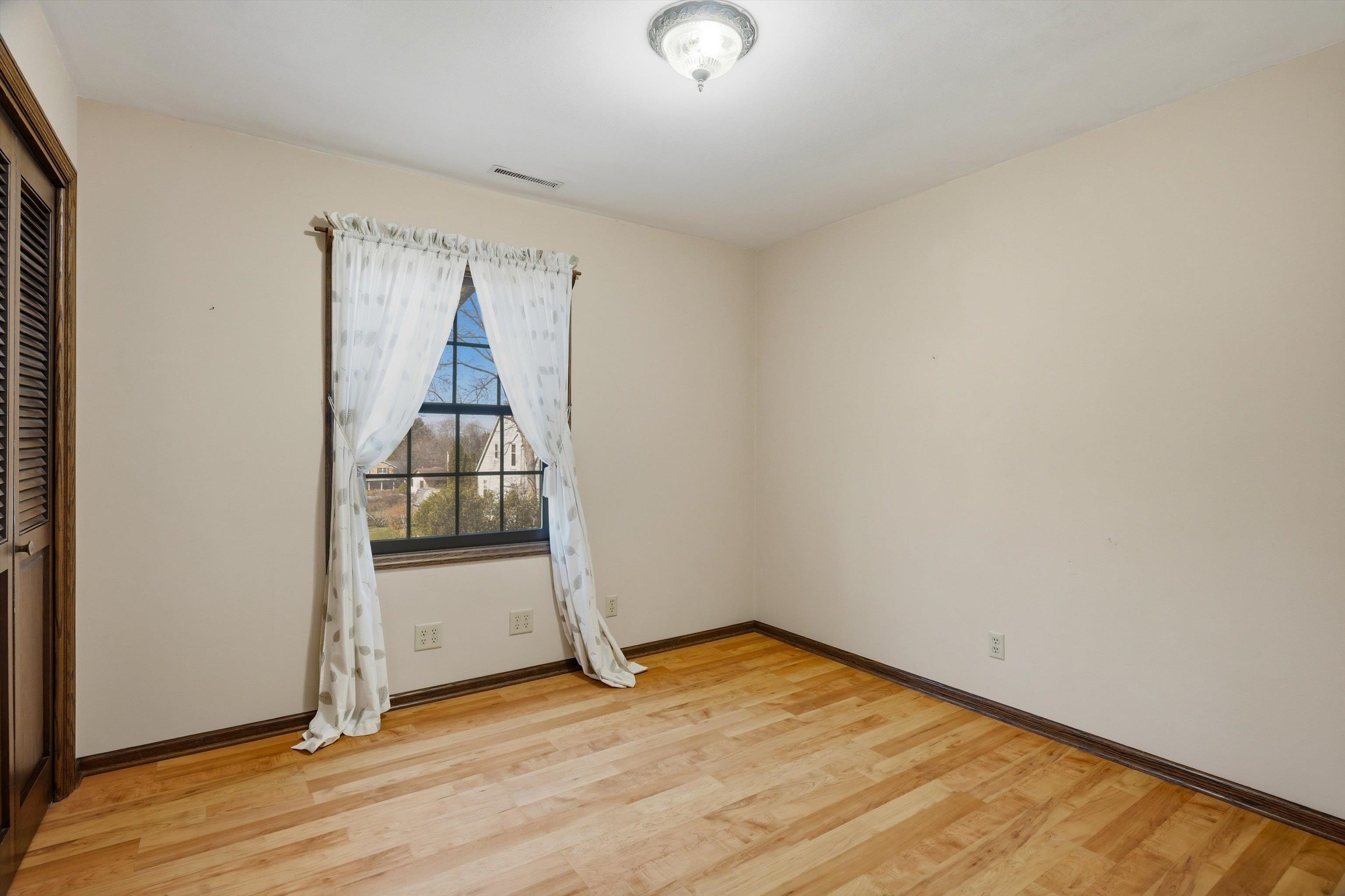 1301 N BROADWAY AVENUE, Marshfield, Wisconsin 54449, 5 Bedrooms Bedrooms, ,3 BathroomsBathrooms,Residential,For Sale,1301 N BROADWAY AVENUE,22601511