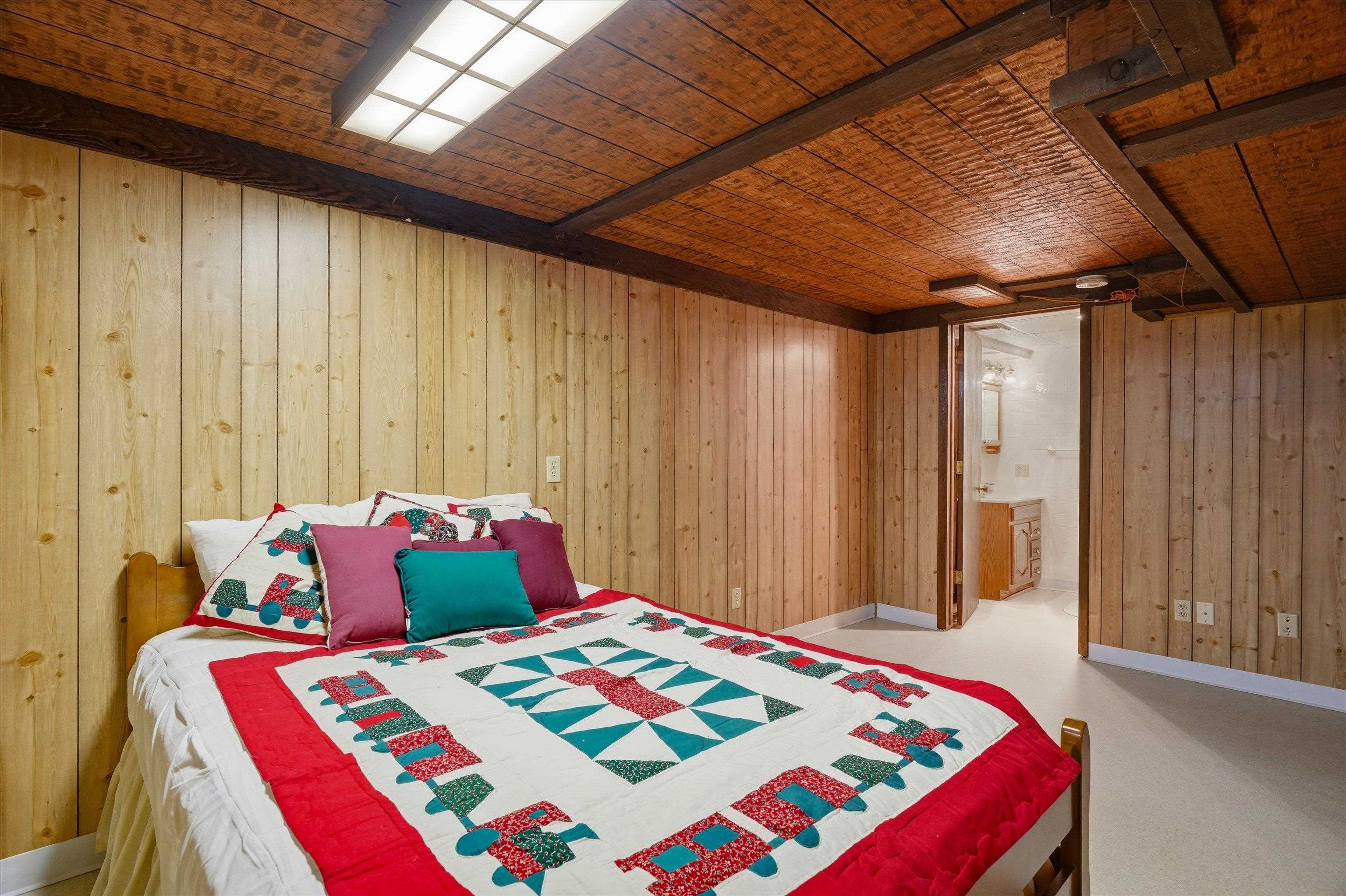 1301 N BROADWAY AVENUE, Marshfield, Wisconsin 54449, 5 Bedrooms Bedrooms, ,3 BathroomsBathrooms,Residential,For Sale,1301 N BROADWAY AVENUE,22601511