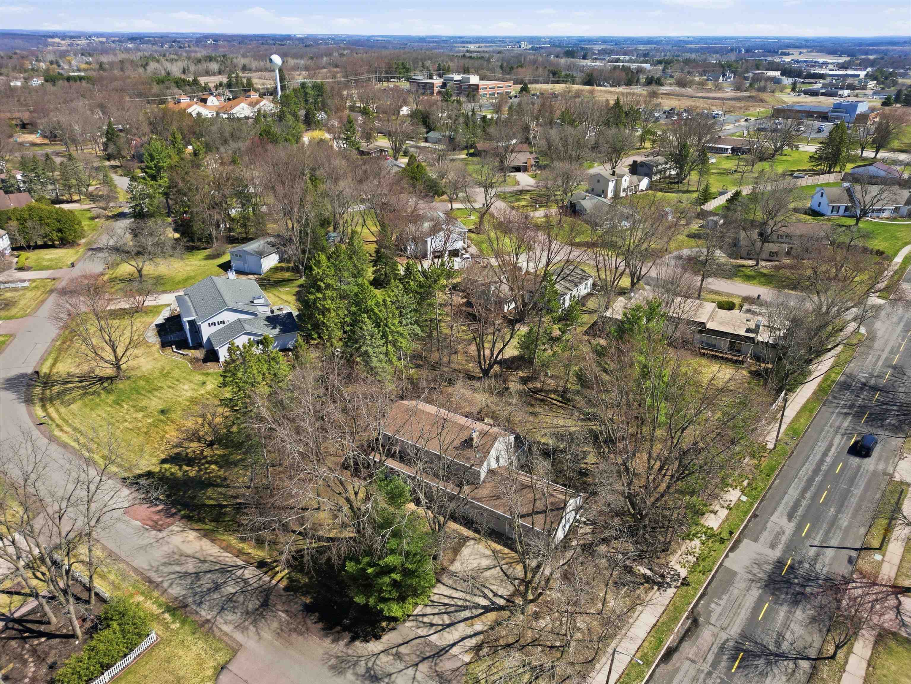 1301 N BROADWAY AVENUE, Marshfield, Wisconsin 54449, 5 Bedrooms Bedrooms, ,3 BathroomsBathrooms,Residential,For Sale,1301 N BROADWAY AVENUE,22601511