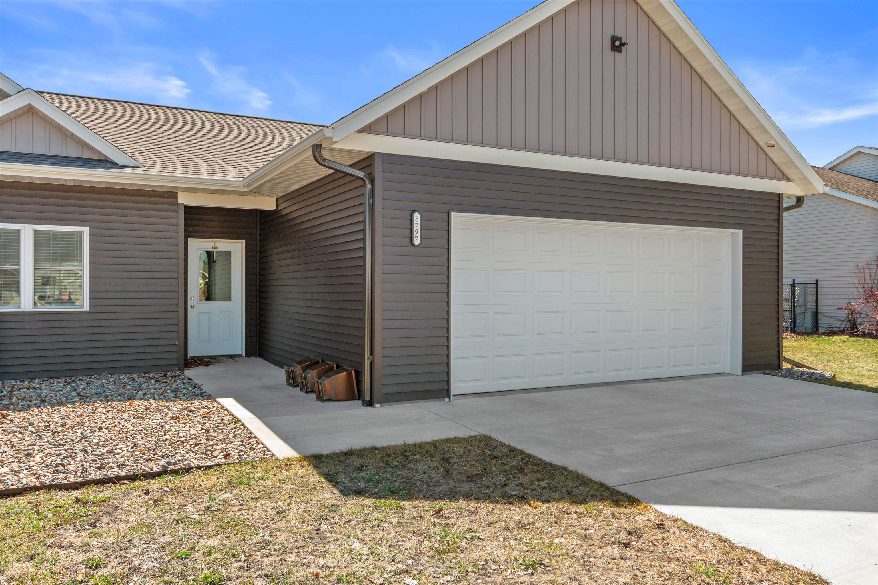 5797/5799 SANDPIPER DRIVE, Stevens Point, Wisconsin 54482, 3 Bedrooms Bedrooms, ,2 BathroomsBathrooms,Multi-family,For Sale,5797/5799 SANDPIPER DRIVE,22601513
