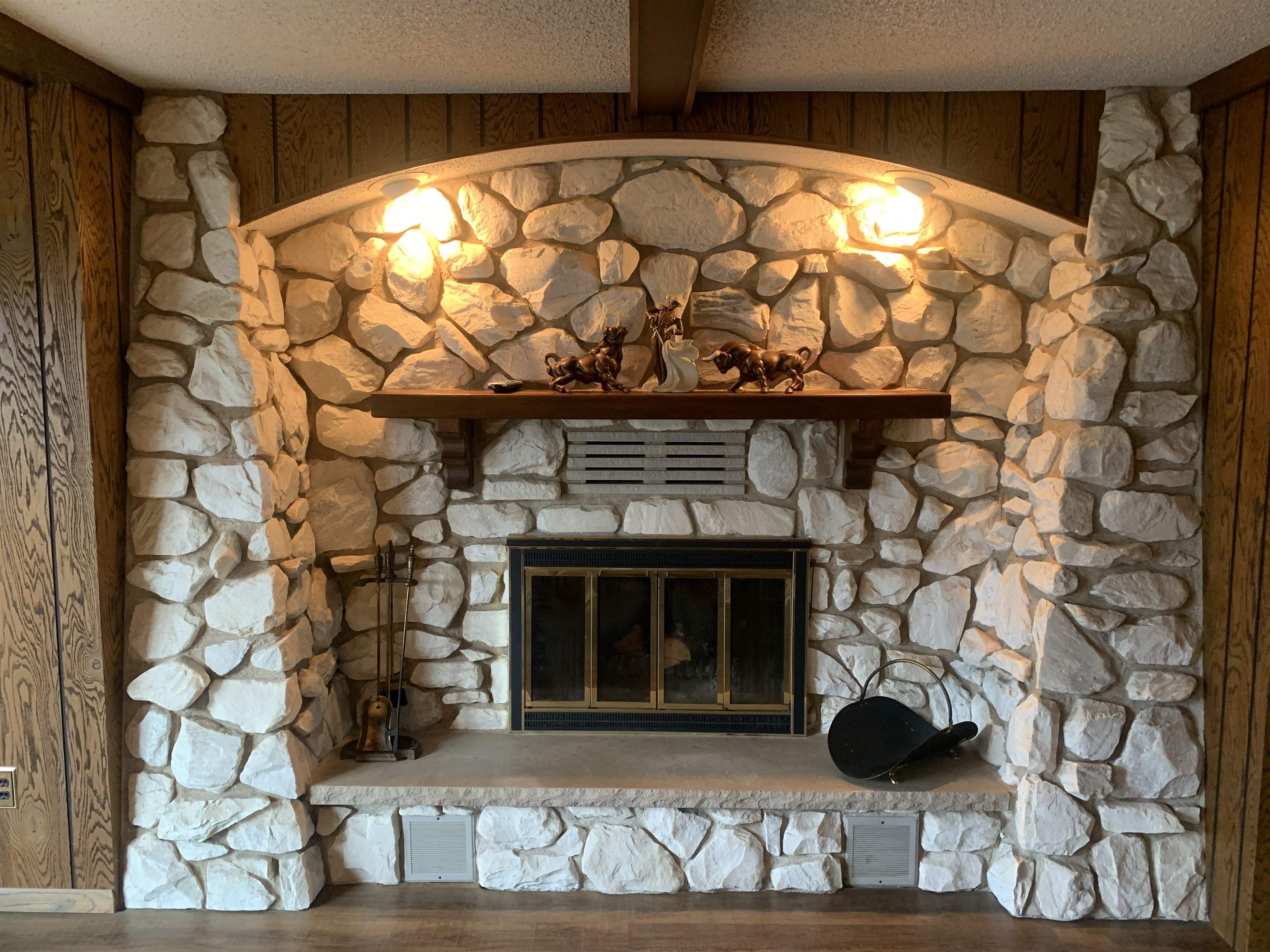 1415 1ST AVENUE, Antigo, Wisconsin 54409, 3 Bedrooms Bedrooms, ,1 BathroomBathrooms,Residential,For Sale,1415 1ST AVENUE,22601517