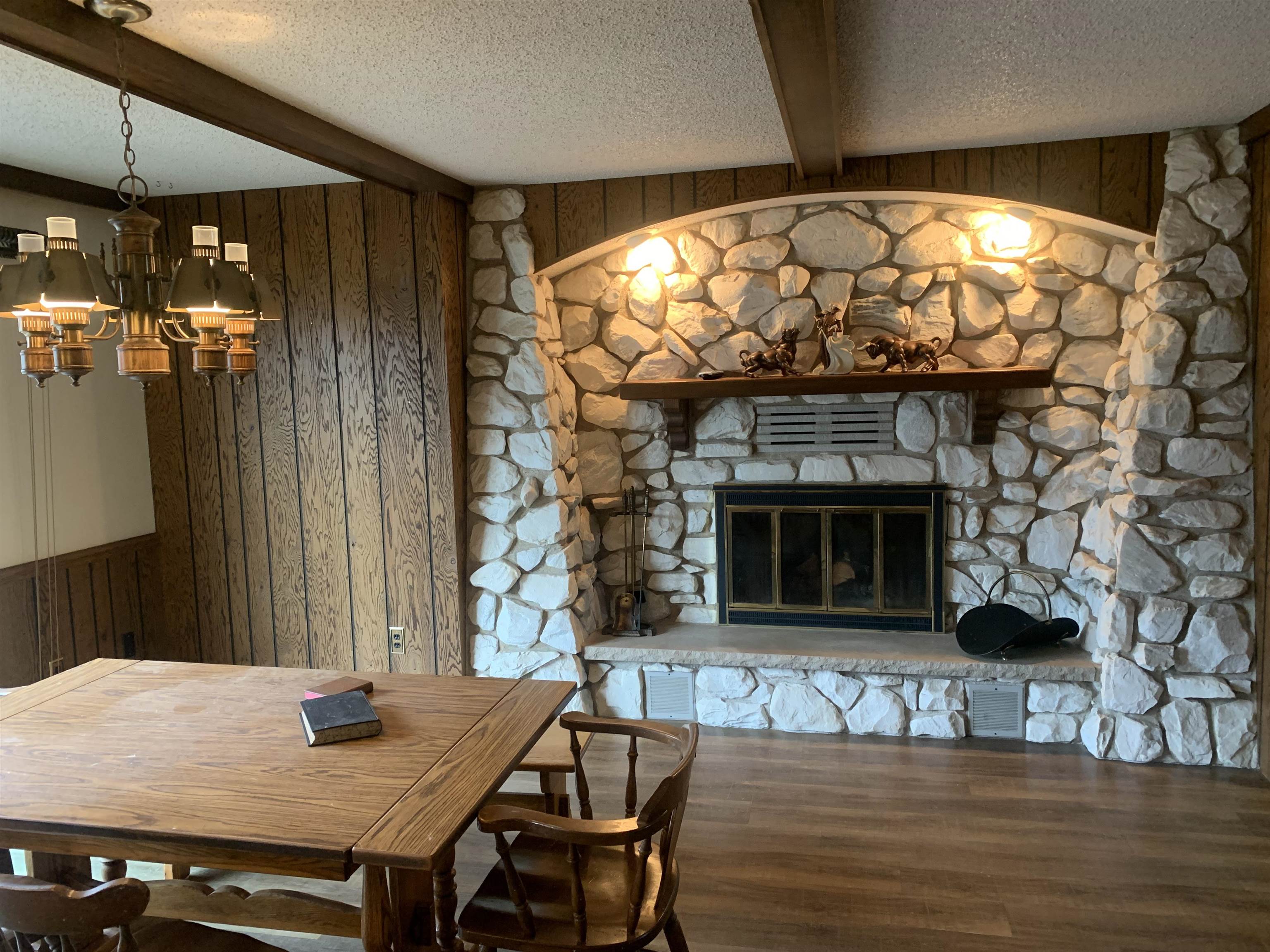 1415 1ST AVENUE, Antigo, Wisconsin 54409, 3 Bedrooms Bedrooms, ,1 BathroomBathrooms,Residential,For Sale,1415 1ST AVENUE,22601517