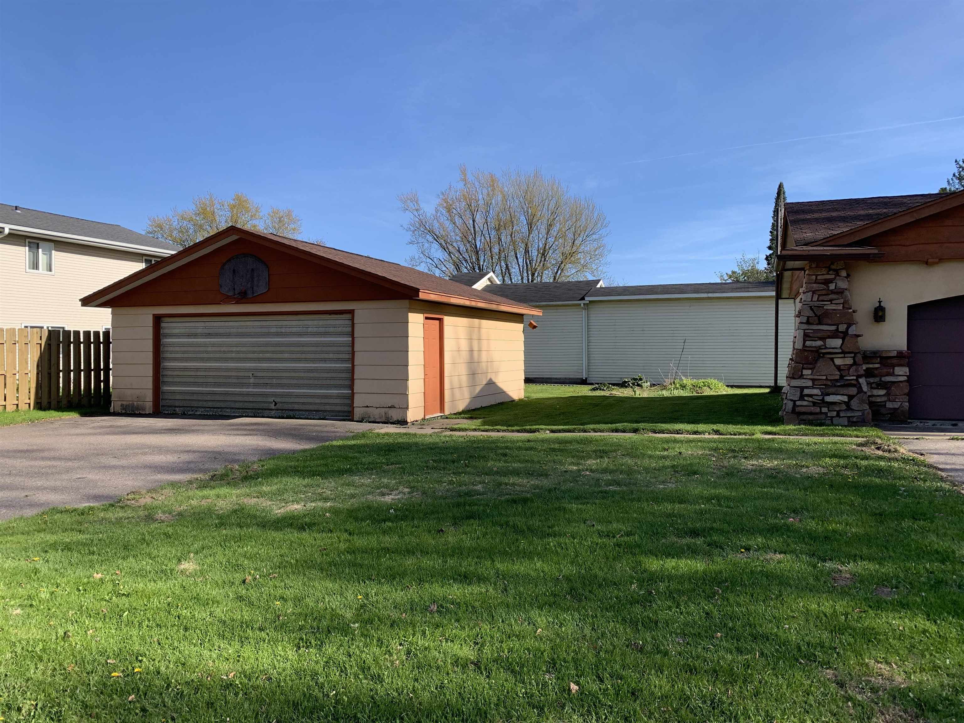 1415 1ST AVENUE, Antigo, Wisconsin 54409, 3 Bedrooms Bedrooms, ,1 BathroomBathrooms,Residential,For Sale,1415 1ST AVENUE,22601517