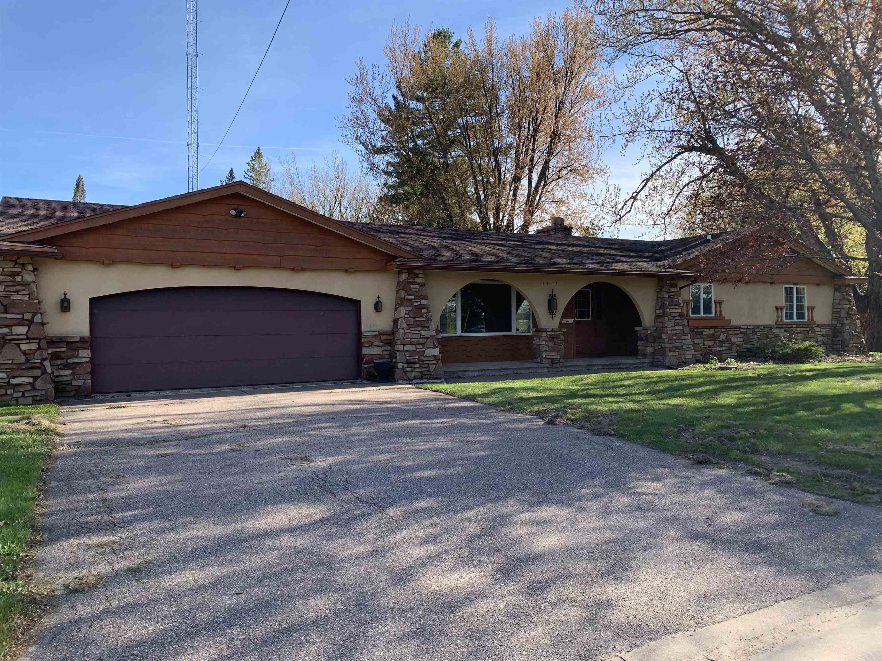 1415 1ST AVENUE, Antigo, Wisconsin 54409, 3 Bedrooms Bedrooms, ,1 BathroomBathrooms,Residential,For Sale,1415 1ST AVENUE,22601517