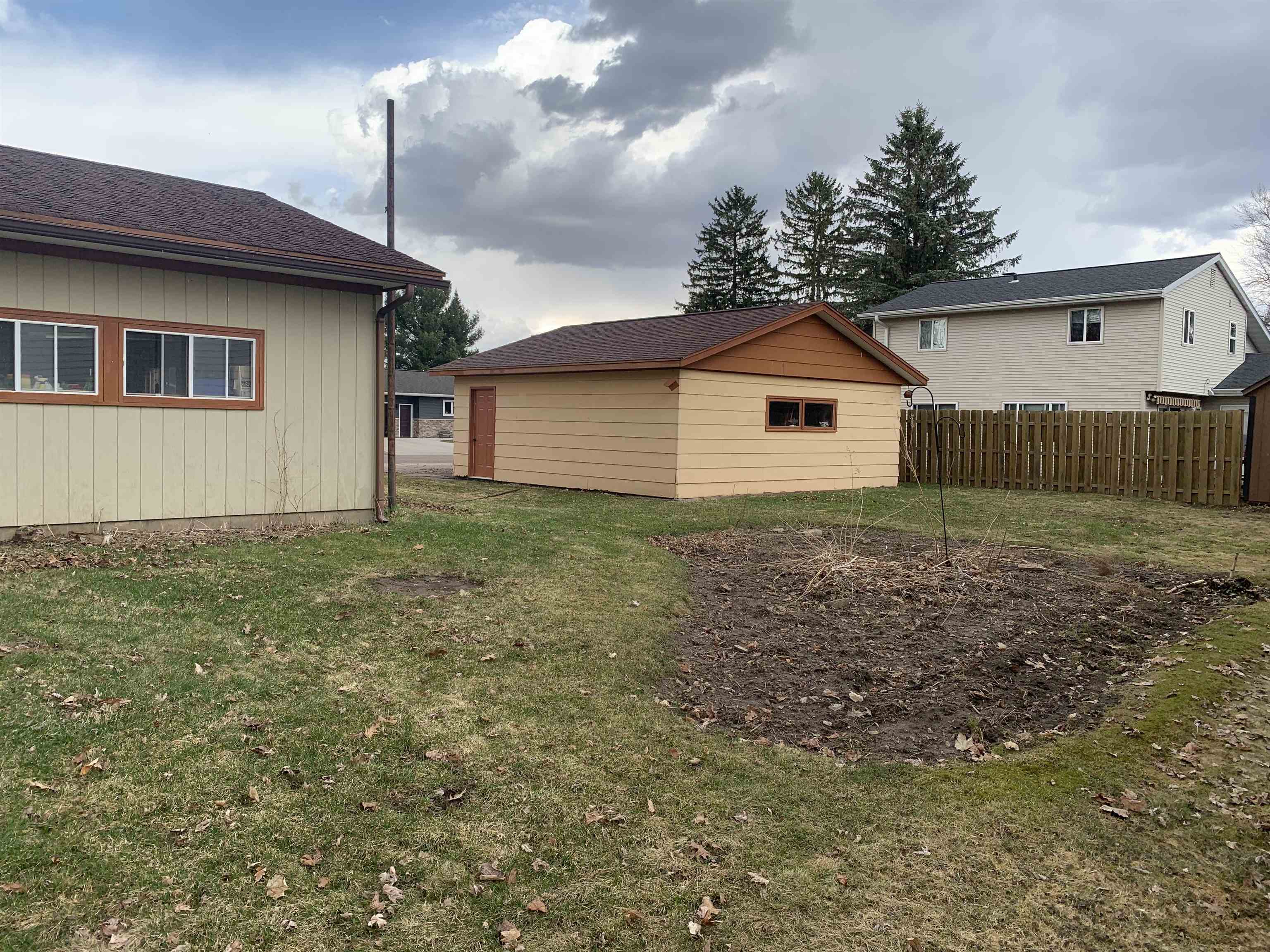 1415 1ST AVENUE, Antigo, Wisconsin 54409, 3 Bedrooms Bedrooms, ,1 BathroomBathrooms,Residential,For Sale,1415 1ST AVENUE,22601517