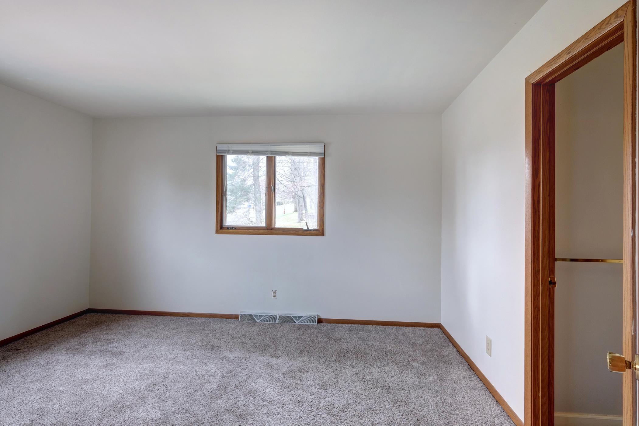 1203 HOLUB STREET, Wausau, Wisconsin 54401, 3 Bedrooms Bedrooms, ,2 BathroomsBathrooms,Residential,For Sale,1203 HOLUB STREET,22601519