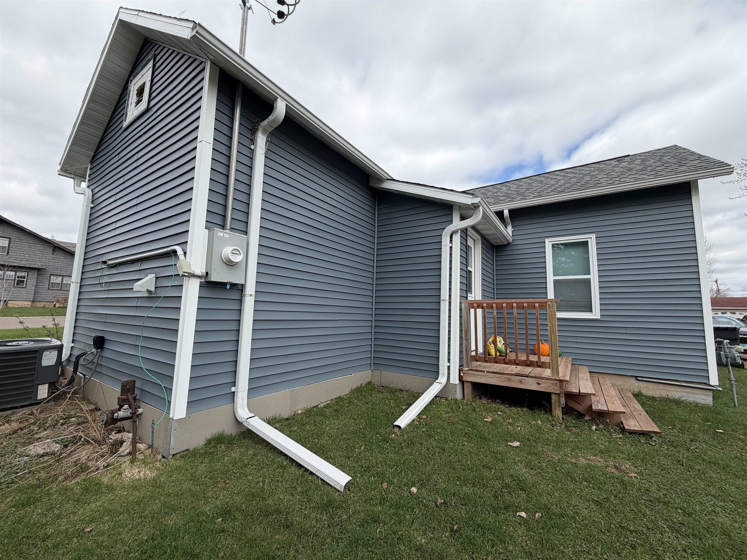 301 S THIRD STREET, Colby, Wisconsin 54421, 2 Bedrooms Bedrooms, ,1 BathroomBathrooms,Residential,For Sale,301 S THIRD STREET,22601520