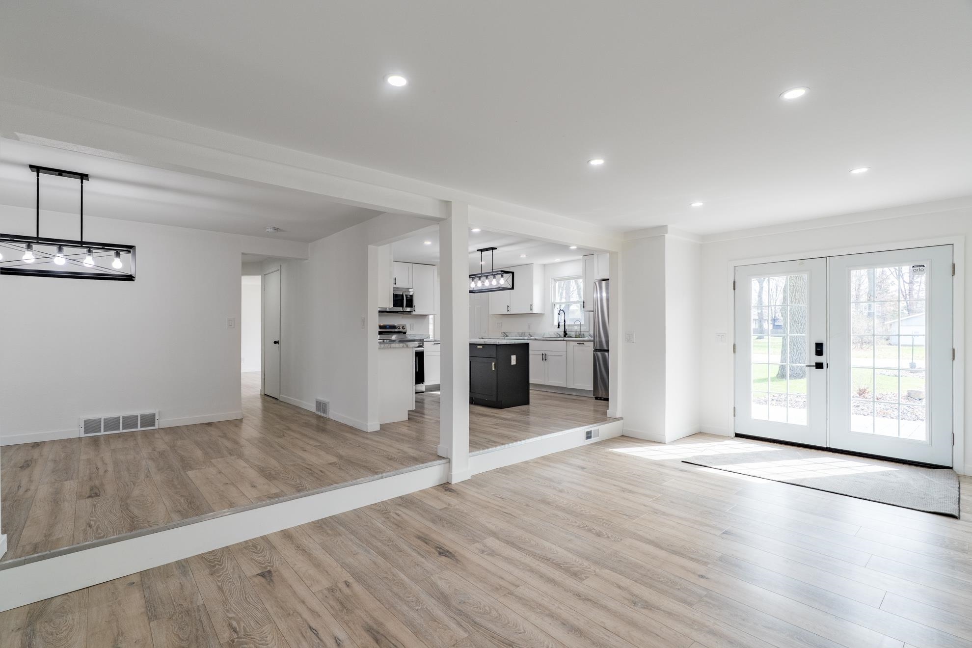 154137 PARAMOUNT DRIVE, Wausau, Wisconsin 54401, 4 Bedrooms Bedrooms, ,2 BathroomsBathrooms,Residential,For Sale,154137 PARAMOUNT DRIVE,22601521