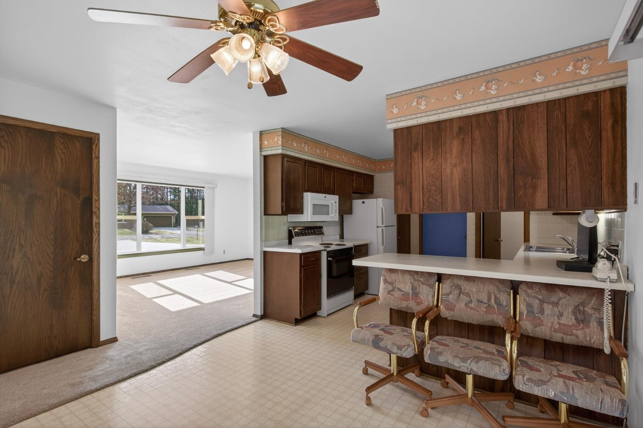 5721 WINTERGREEN DRIVE, Wisconsin Rapids, Wisconsin 54494, 3 Bedrooms Bedrooms, ,1 BathroomBathrooms,Residential,For Sale,5721 WINTERGREEN DRIVE,22601525