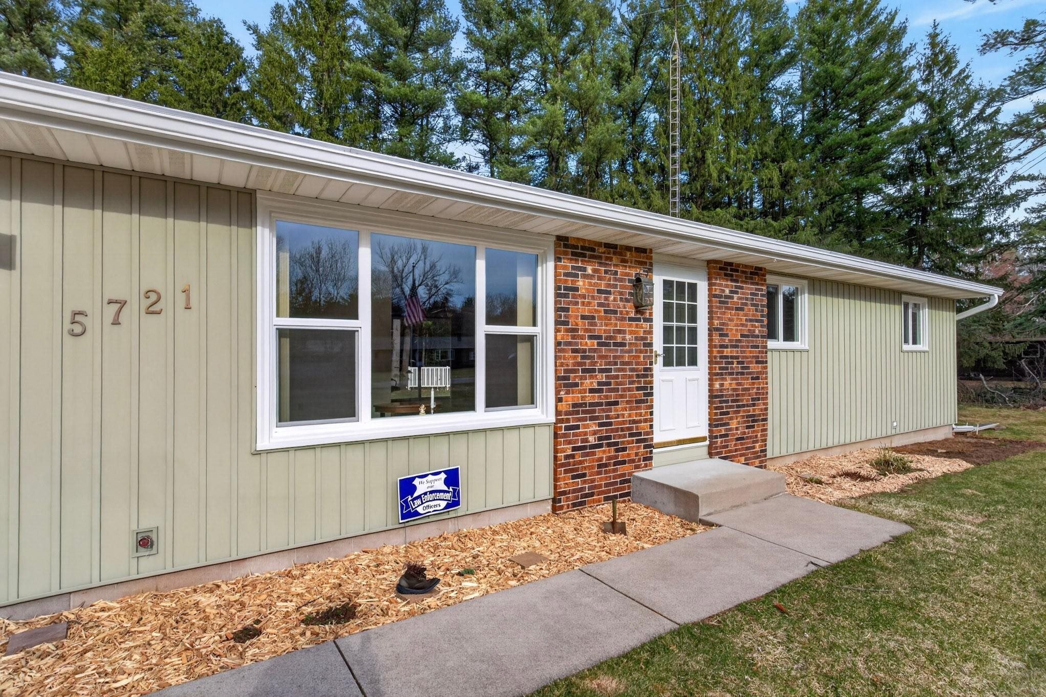 5721 WINTERGREEN DRIVE, Wisconsin Rapids, Wisconsin 54494, 3 Bedrooms Bedrooms, ,1 BathroomBathrooms,Residential,For Sale,5721 WINTERGREEN DRIVE,22601525