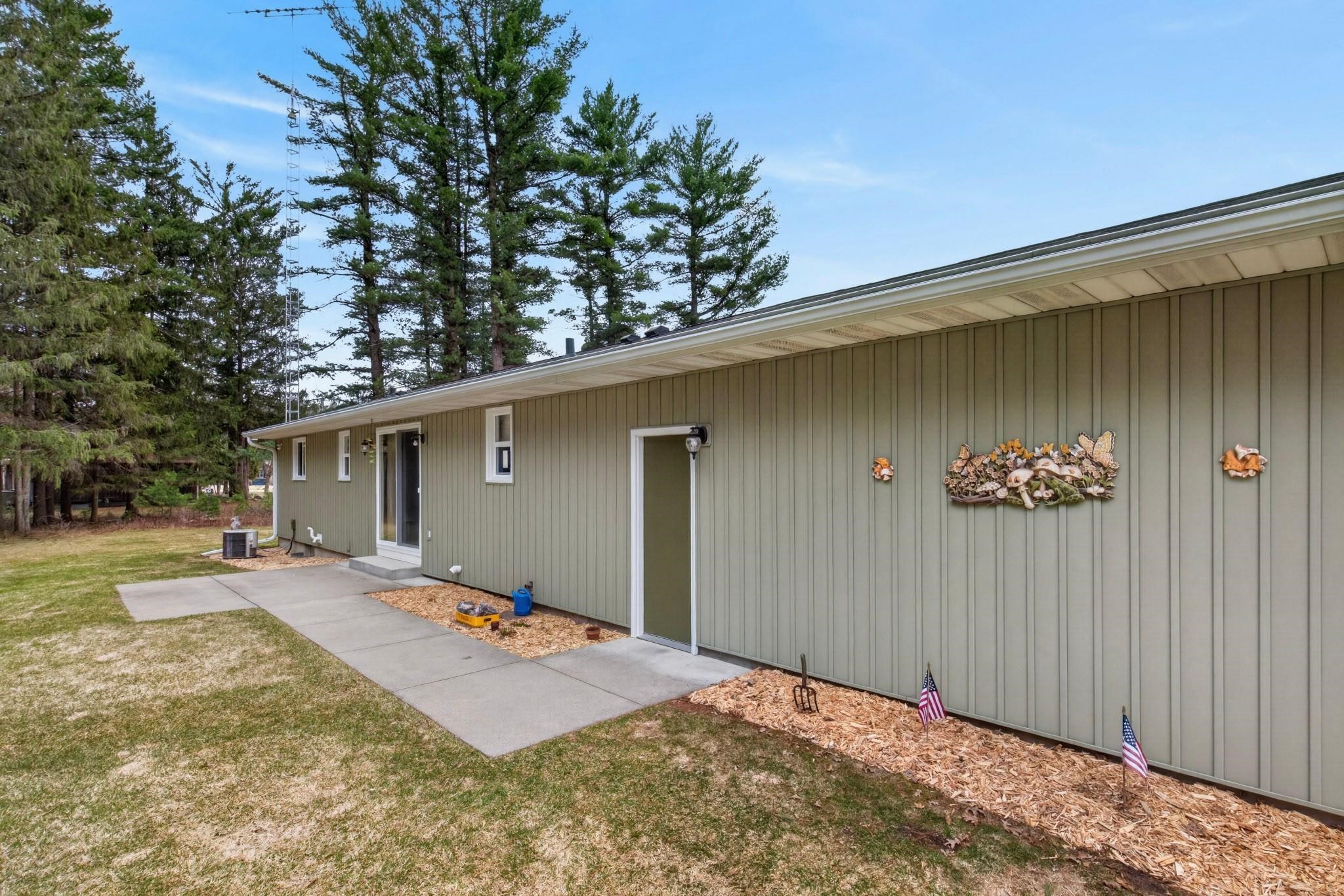 5721 WINTERGREEN DRIVE, Wisconsin Rapids, Wisconsin 54494, 3 Bedrooms Bedrooms, ,1 BathroomBathrooms,Residential,For Sale,5721 WINTERGREEN DRIVE,22601525