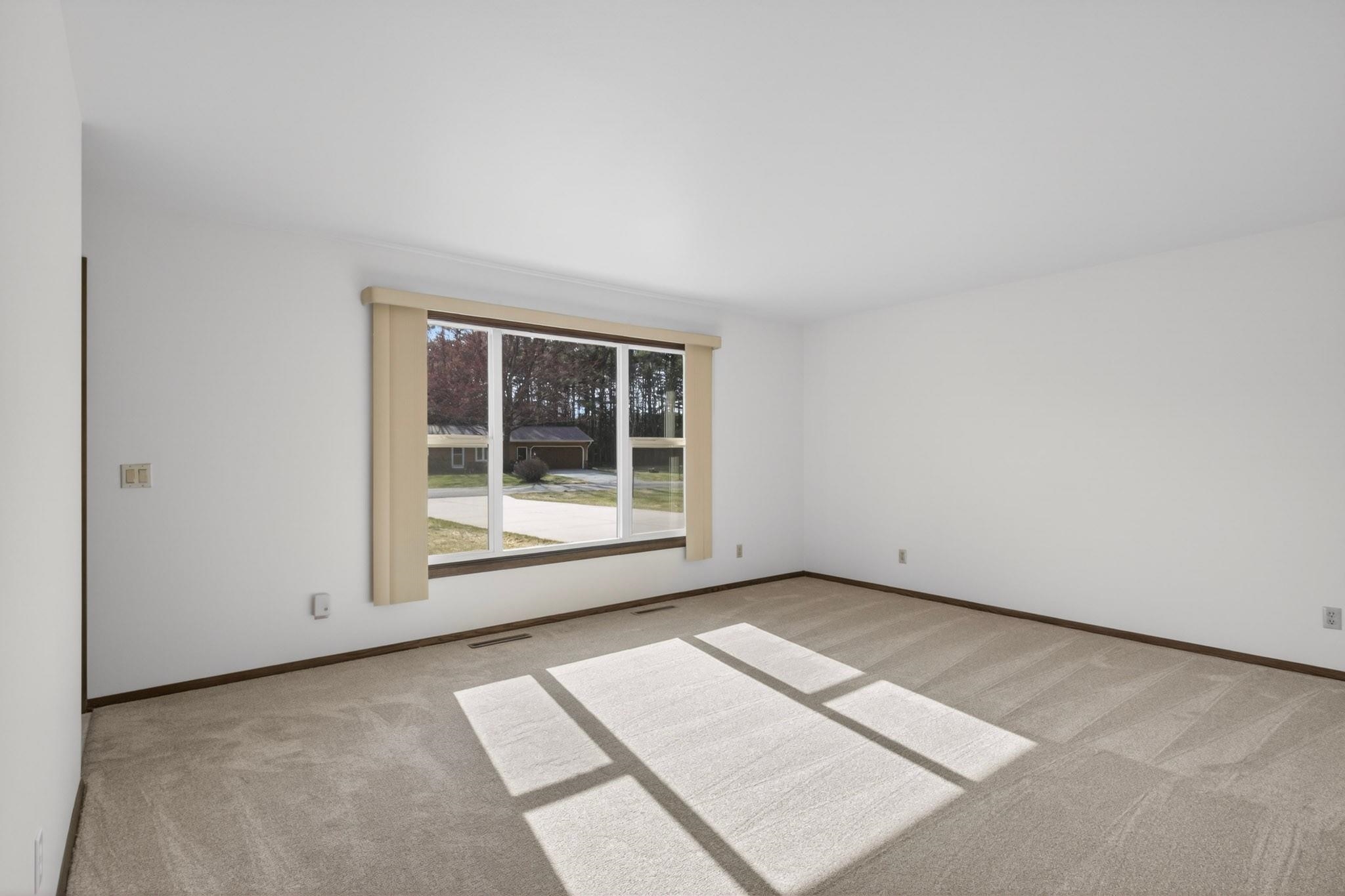 5721 WINTERGREEN DRIVE, Wisconsin Rapids, Wisconsin 54494, 3 Bedrooms Bedrooms, ,1 BathroomBathrooms,Residential,For Sale,5721 WINTERGREEN DRIVE,22601525