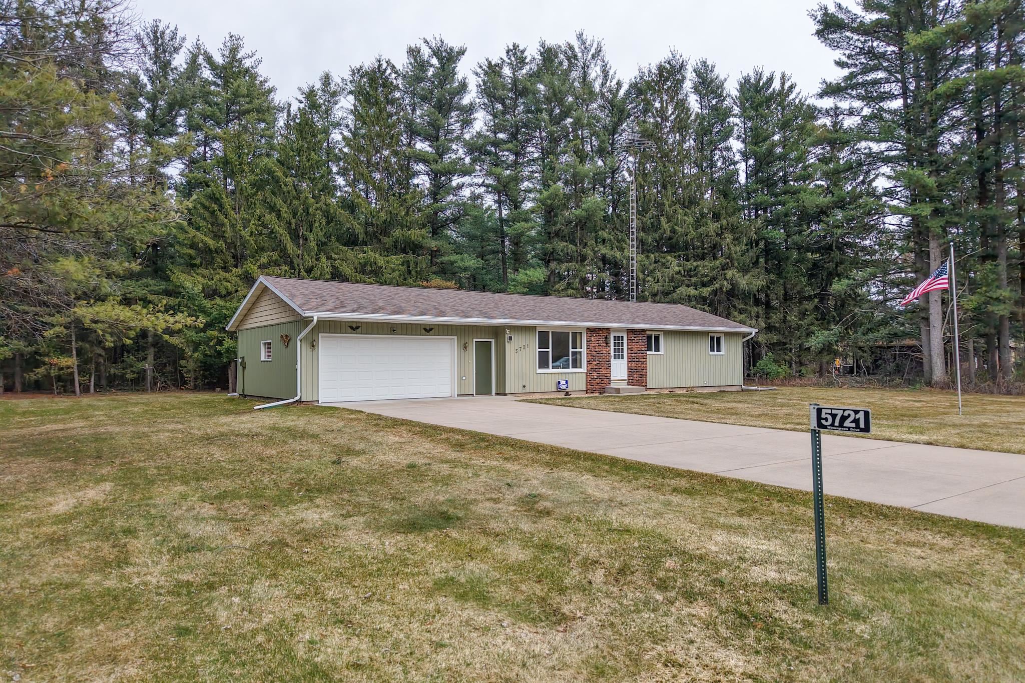 5721 WINTERGREEN DRIVE, Wisconsin Rapids, Wisconsin 54494, 3 Bedrooms Bedrooms, ,1 BathroomBathrooms,Residential,For Sale,5721 WINTERGREEN DRIVE,22601525