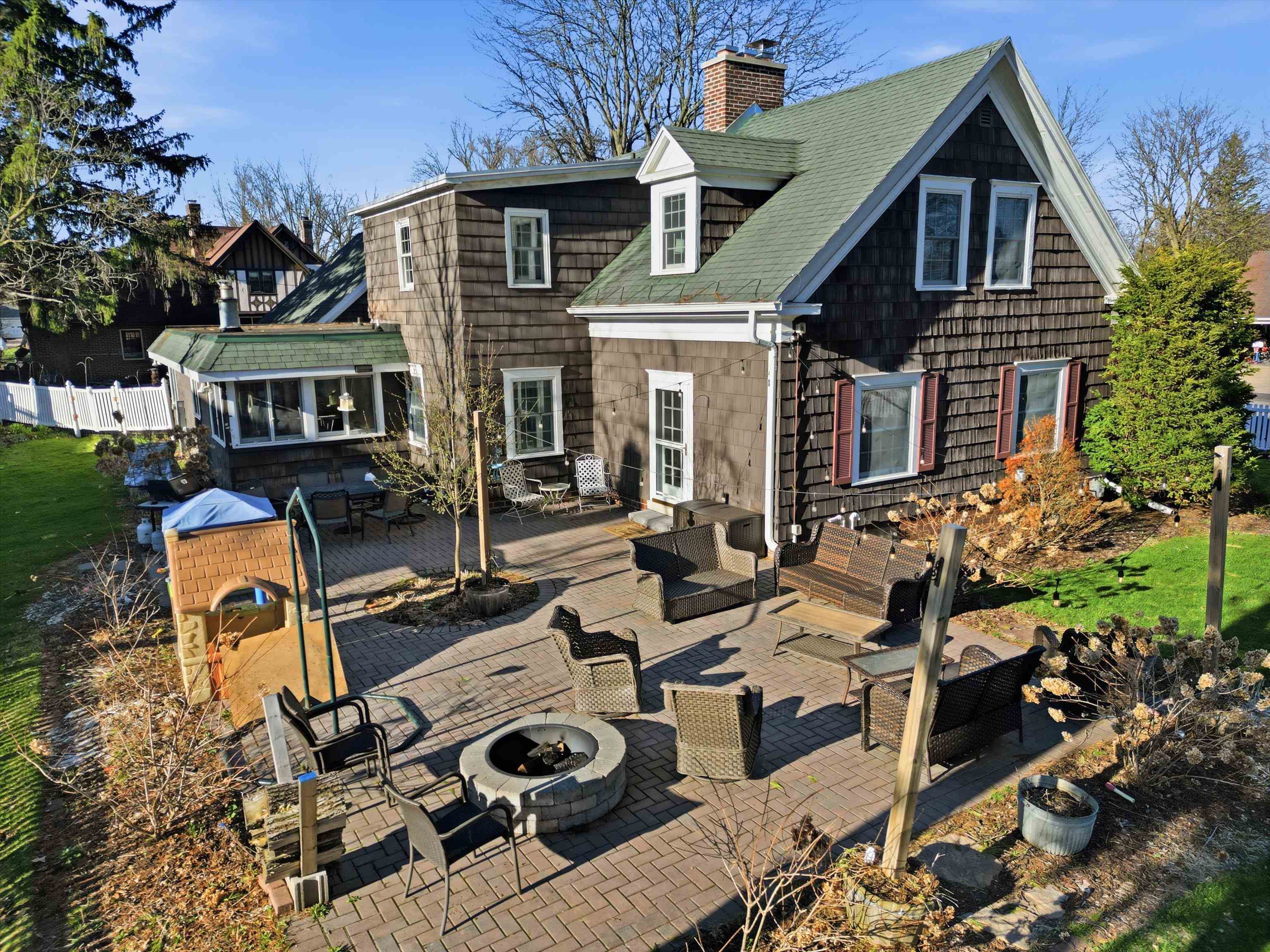 512 HARDACRE AVENUE, Marshfield, Wisconsin 54449, 4 Bedrooms Bedrooms, ,2 BathroomsBathrooms,Residential,For Sale,512 HARDACRE AVENUE,22601528