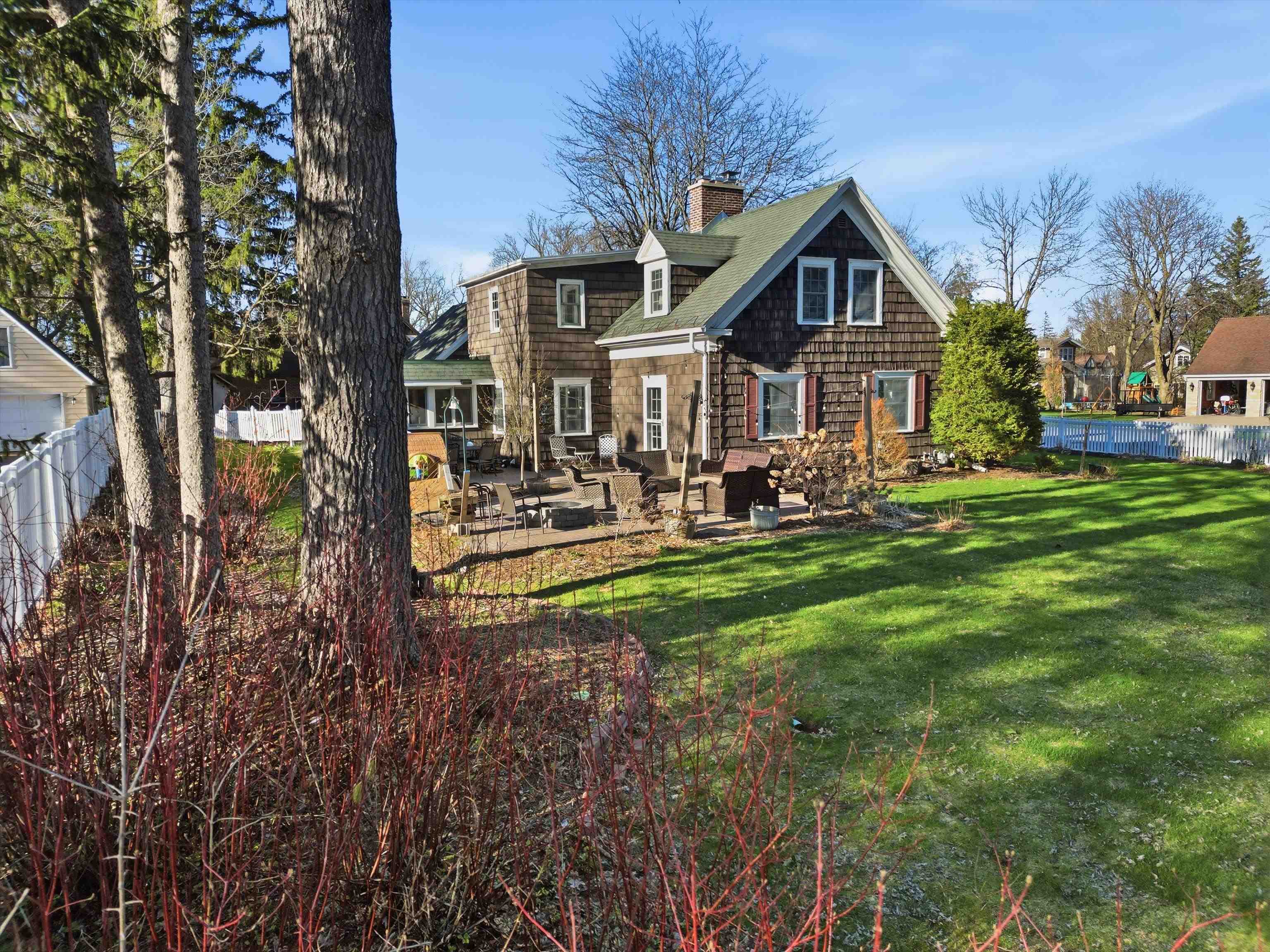 512 HARDACRE AVENUE, Marshfield, Wisconsin 54449, 4 Bedrooms Bedrooms, ,2 BathroomsBathrooms,Residential,For Sale,512 HARDACRE AVENUE,22601528