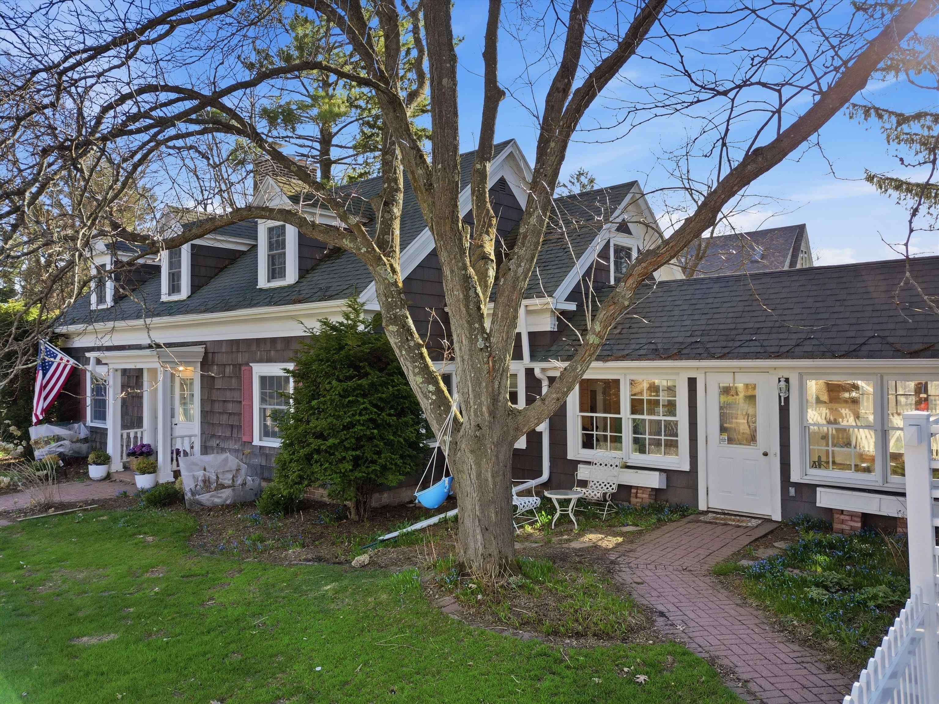 512 HARDACRE AVENUE, Marshfield, Wisconsin 54449, 4 Bedrooms Bedrooms, ,2 BathroomsBathrooms,Residential,For Sale,512 HARDACRE AVENUE,22601528