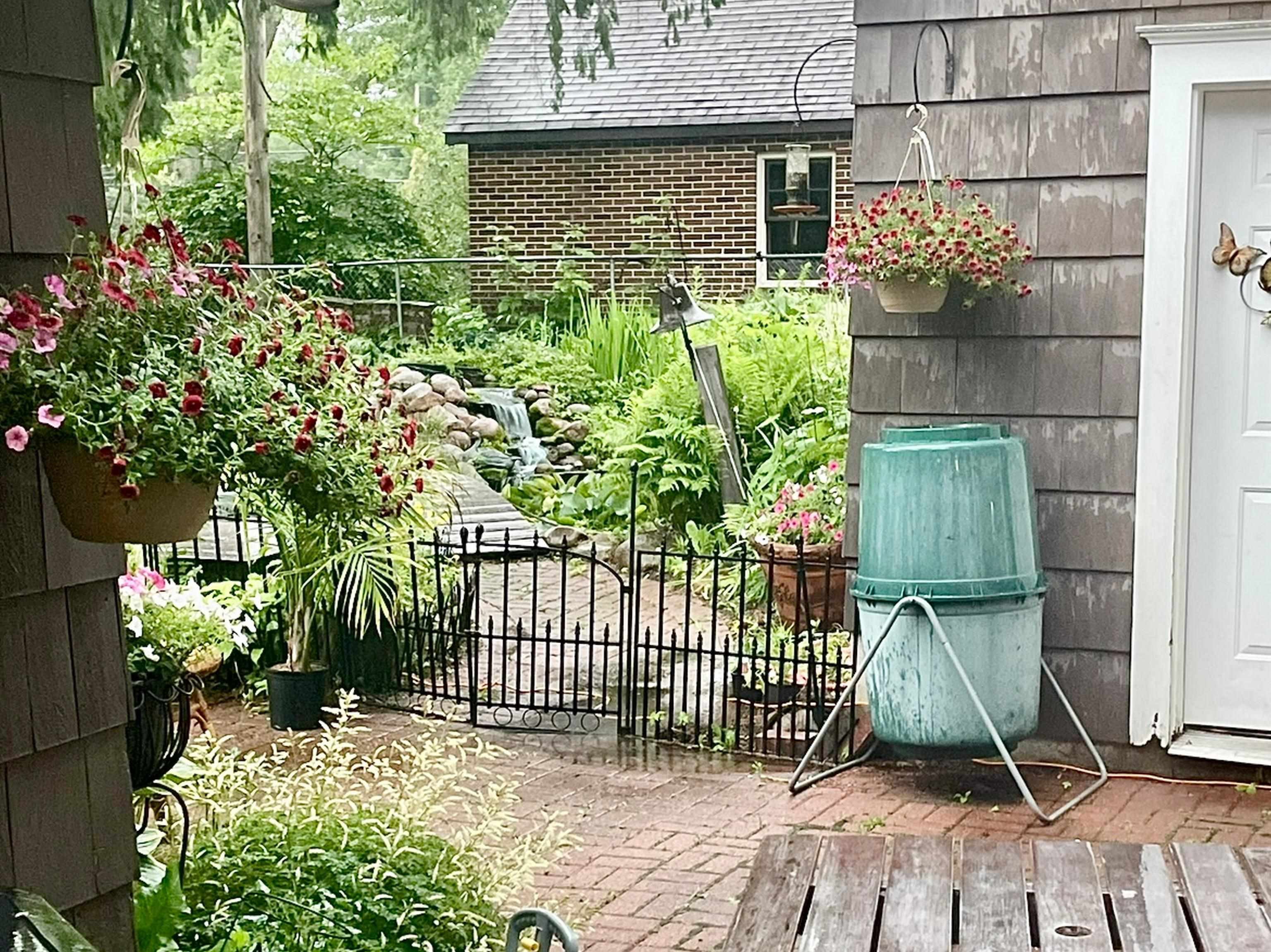 512 HARDACRE AVENUE, Marshfield, Wisconsin 54449, 4 Bedrooms Bedrooms, ,2 BathroomsBathrooms,Residential,For Sale,512 HARDACRE AVENUE,22601528