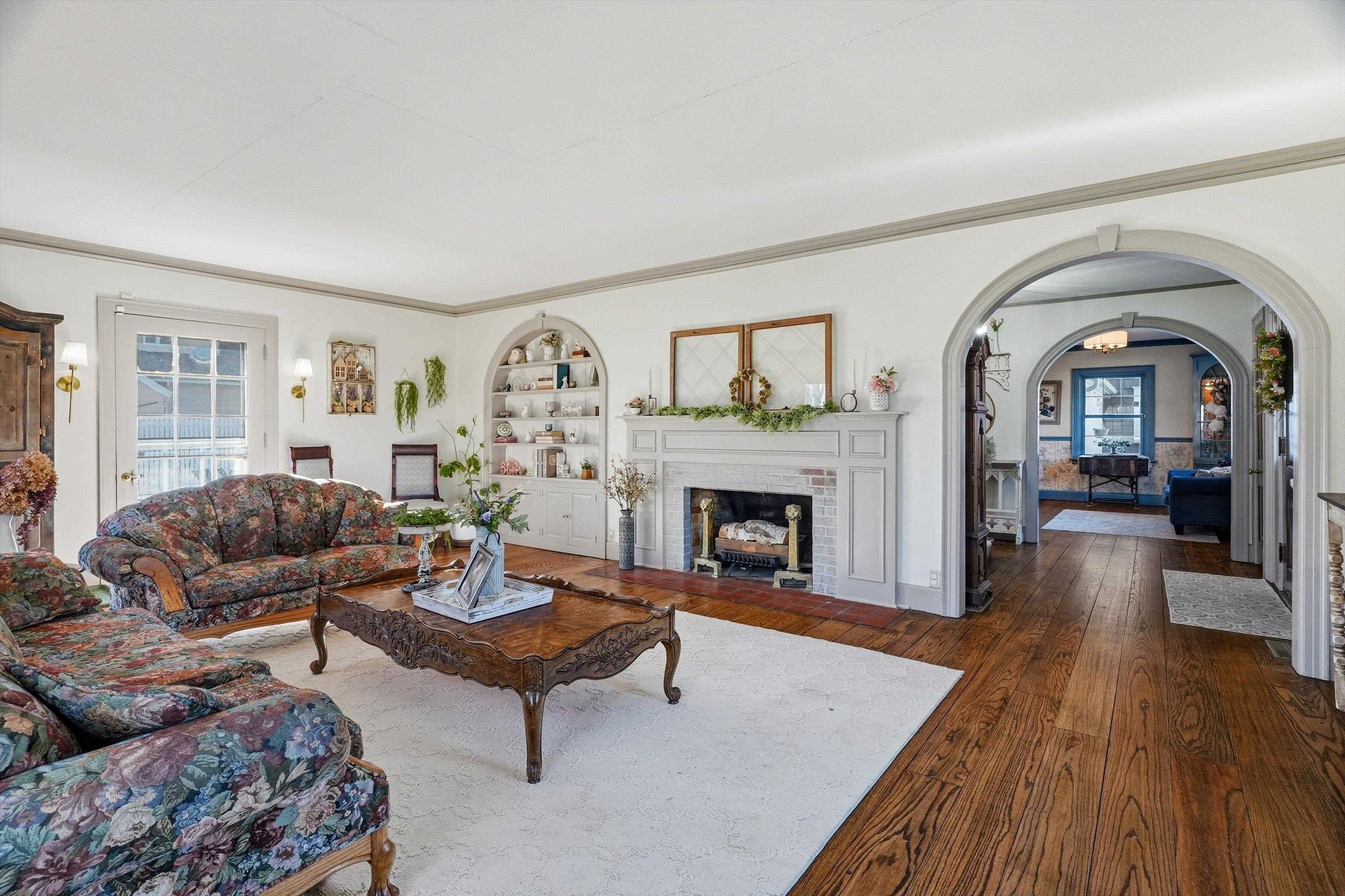 512 HARDACRE AVENUE, Marshfield, Wisconsin 54449, 4 Bedrooms Bedrooms, ,2 BathroomsBathrooms,Residential,For Sale,512 HARDACRE AVENUE,22601528