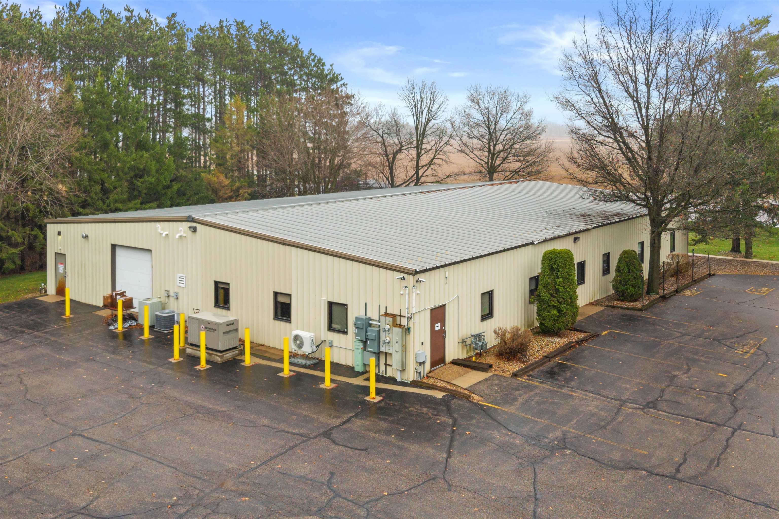 300-310 PLOVER ROAD, Plover, Wisconsin 54467, ,Commercial/industrial,For Rent,300-310 PLOVER ROAD,22601529