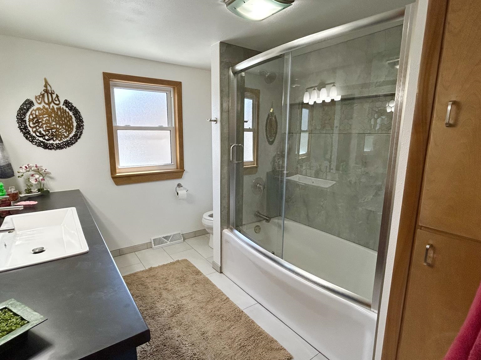 713 S MARYKNOLL AVENUE, Marshfield, Wisconsin 54449, 5 Bedrooms Bedrooms, ,2 BathroomsBathrooms,Residential,For Sale,713 S MARYKNOLL AVENUE,22601536